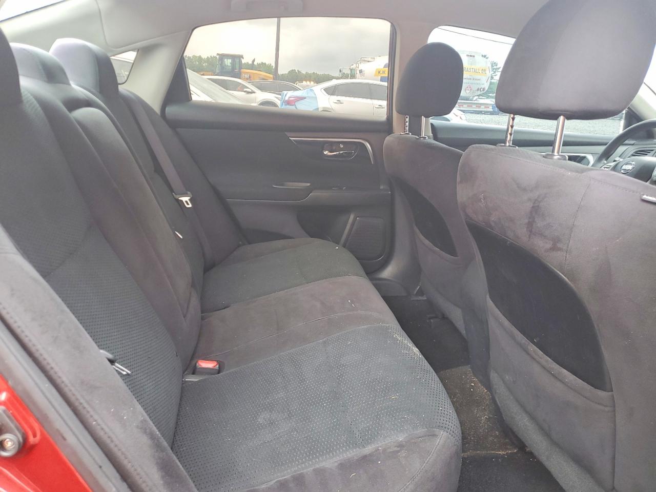 2014 Nissan Altima 2.5 S Red vin: 1N4AL3AP5EN348417