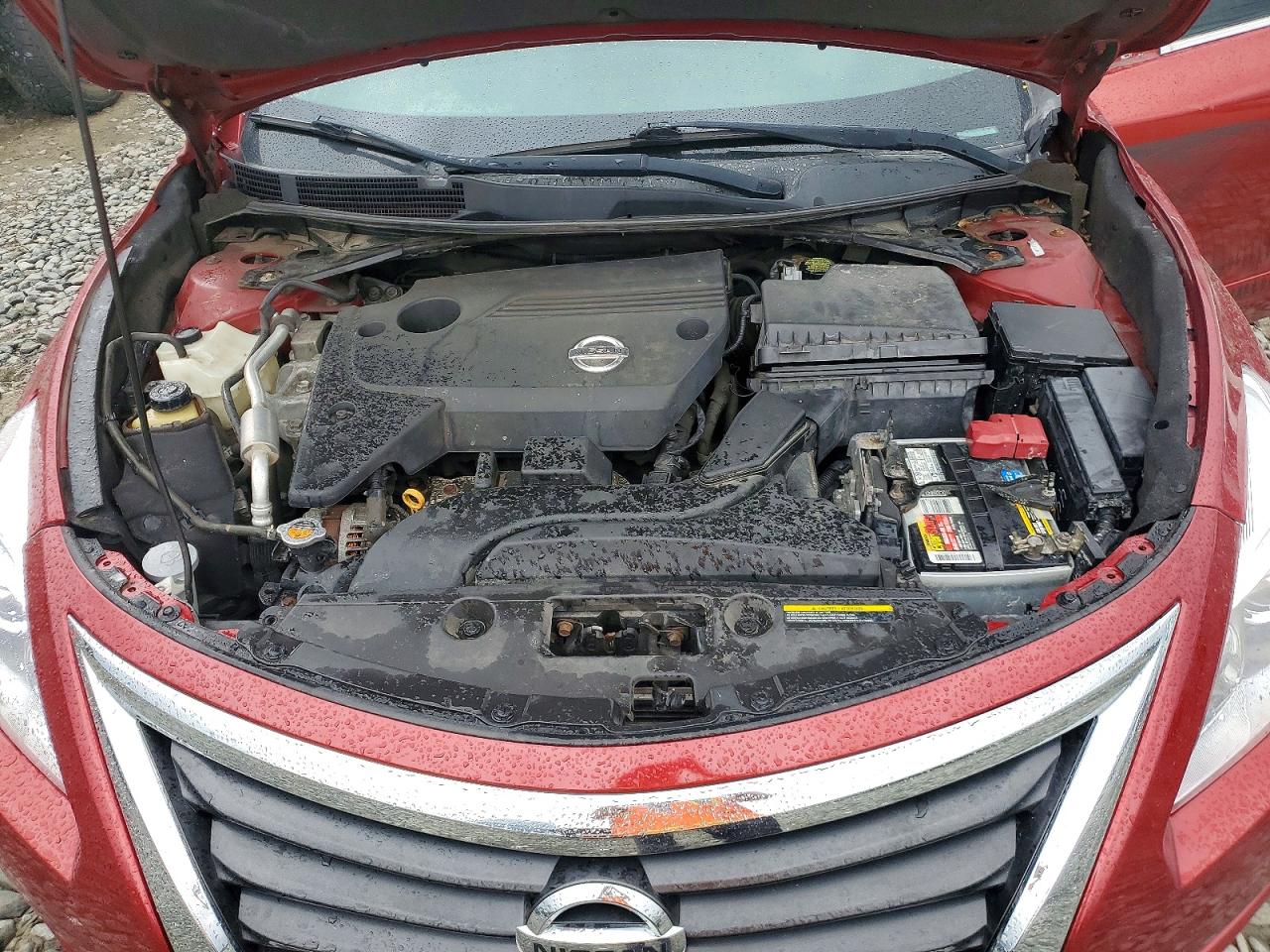 2014 Nissan Altima 2.5 S Red vin: 1N4AL3AP5EN348417