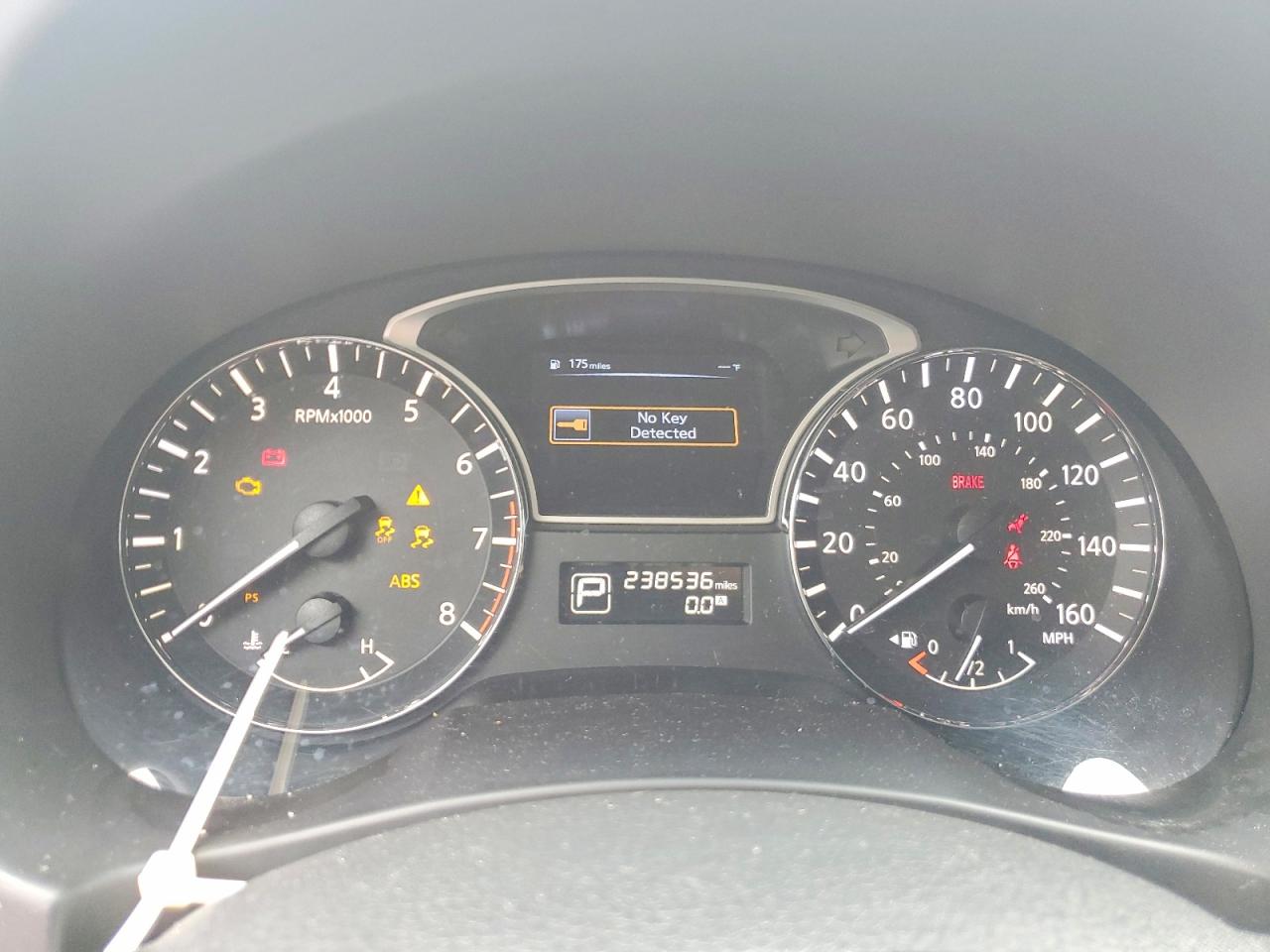 2014 Nissan Altima 2.5 S Red vin: 1N4AL3AP5EN348417