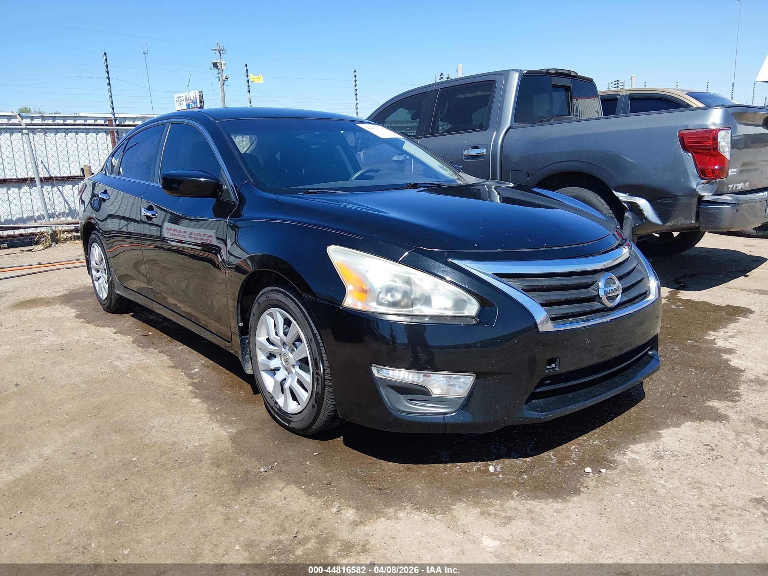 2014 Nissan Altima 2.5 S Black vin: 1N4AL3AP5EN351897