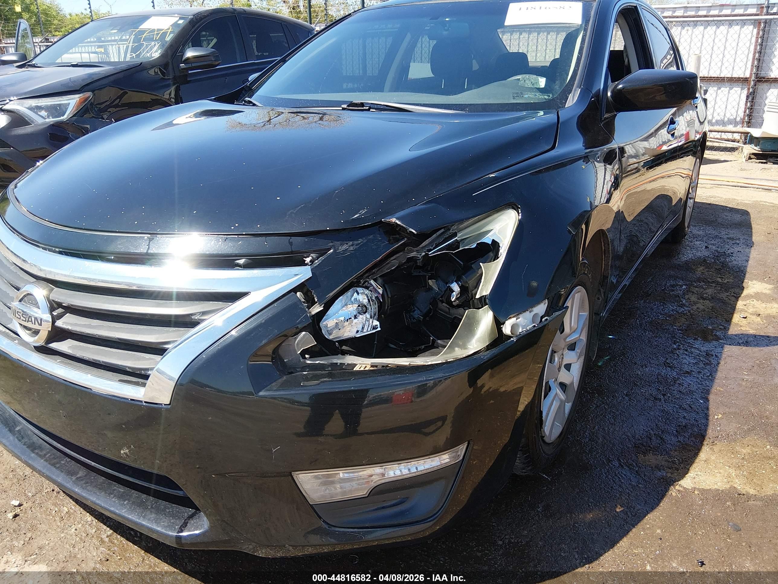 2014 Nissan Altima 2.5 S Black vin: 1N4AL3AP5EN351897