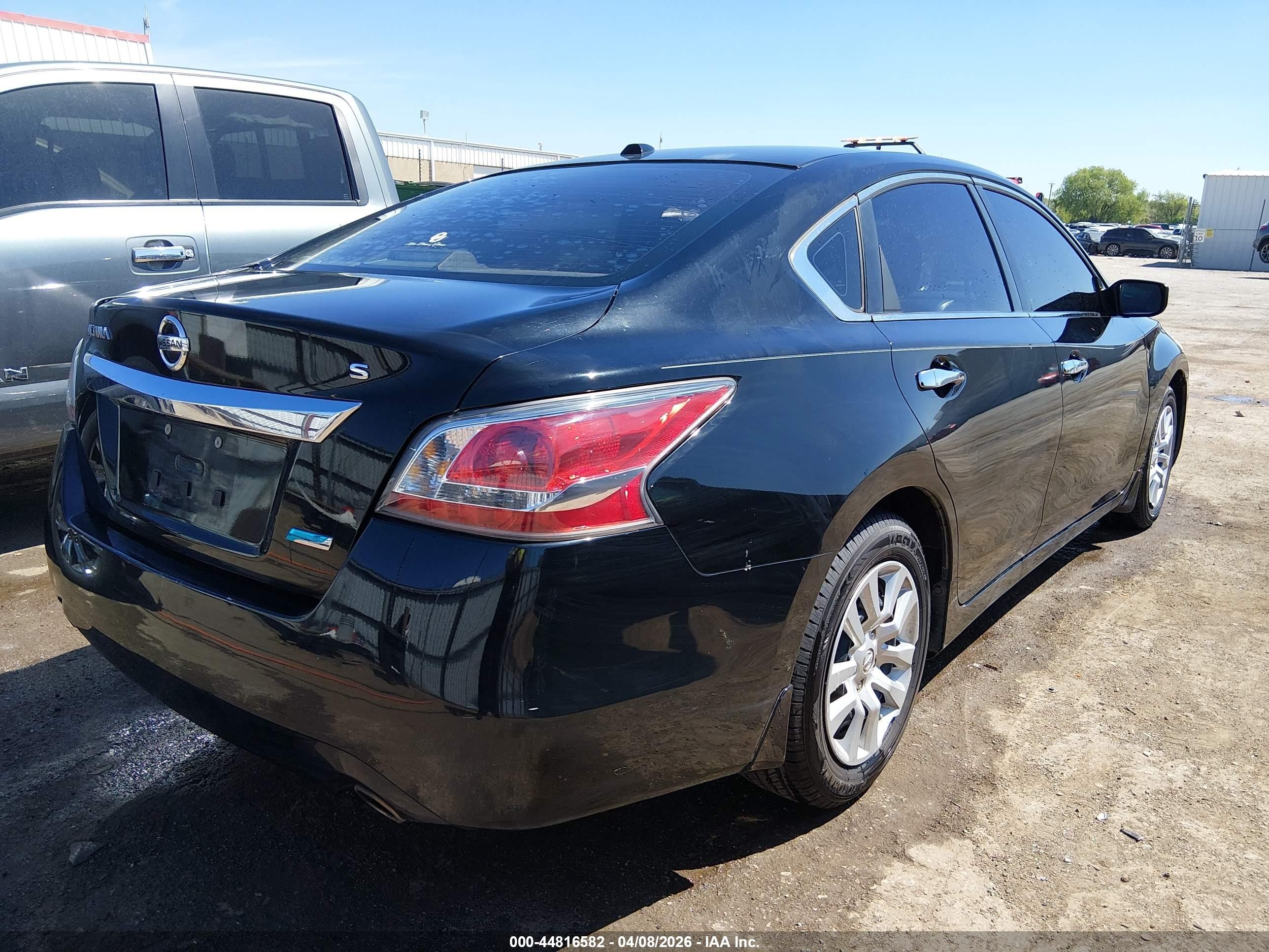2014 Nissan Altima 2.5 S Black vin: 1N4AL3AP5EN351897