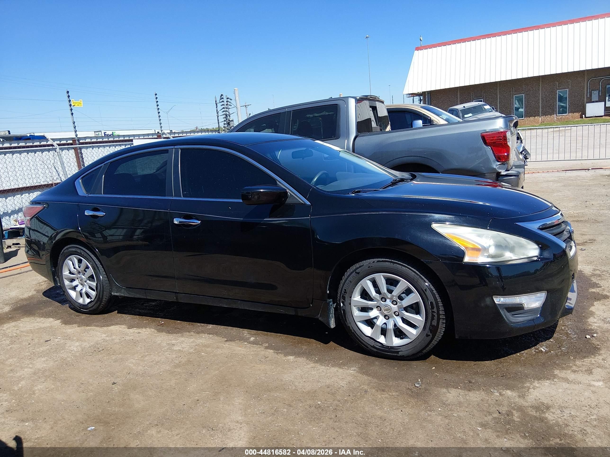 2014 Nissan Altima 2.5 S Black vin: 1N4AL3AP5EN351897