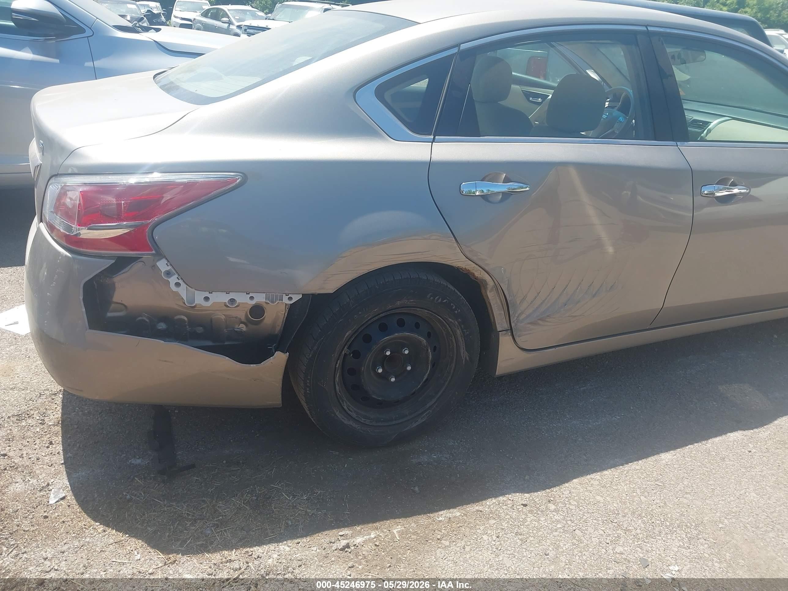 2014 Nissan Altima 2.5 S Золотой vin: 1N4AL3AP5EN356713
