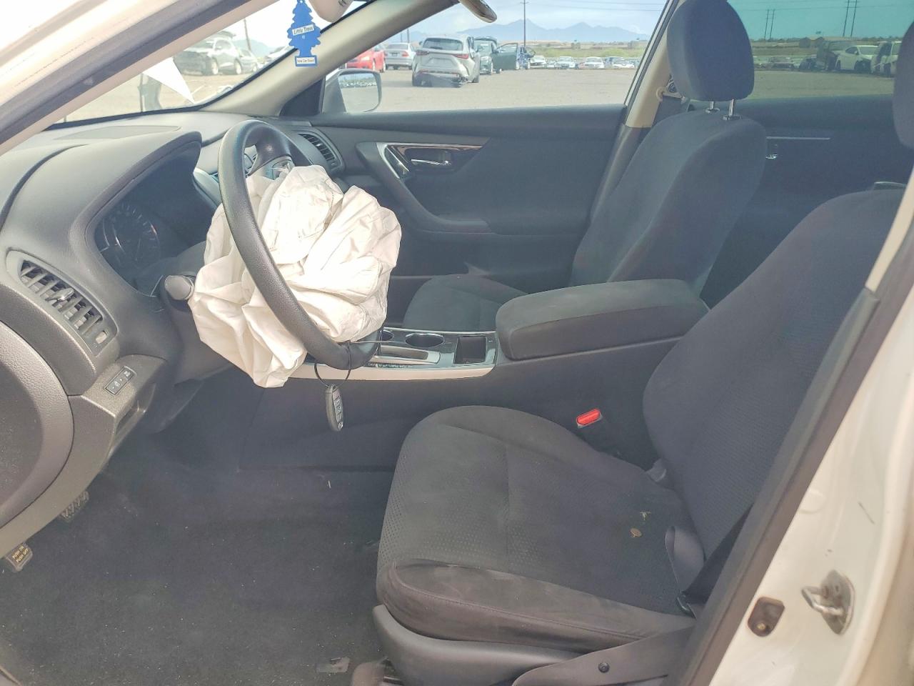 2014 Nissan Altima 2.5 White vin: 1N4AL3AP5EN358655
