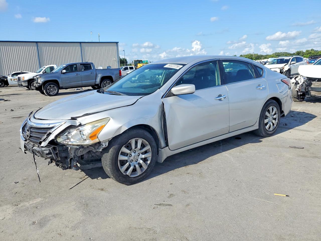 2014 Nissan Altima 2.5 S Silver vin: 1N4AL3AP5EN360146