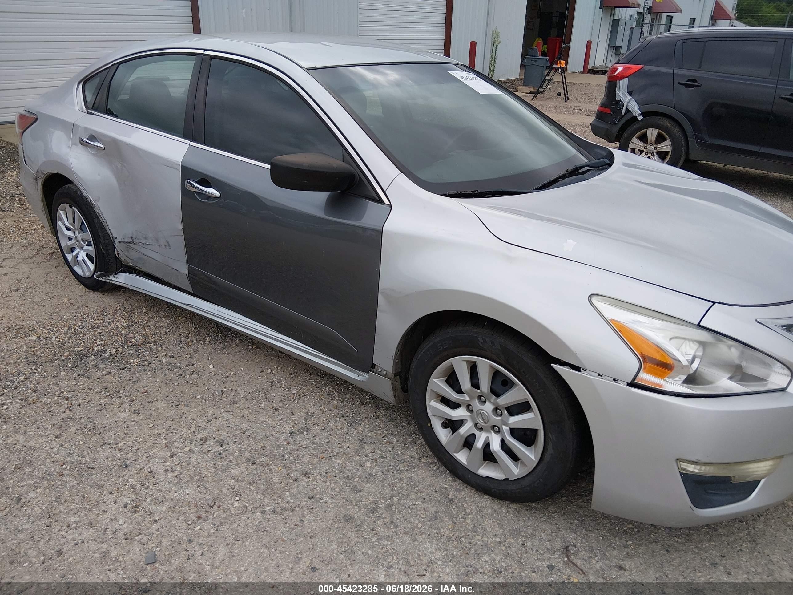 2014 Nissan Altima 2.5/2.5 S/2.5 Sl/2.5 Sv Silver vin: 1N4AL3AP5EN364522