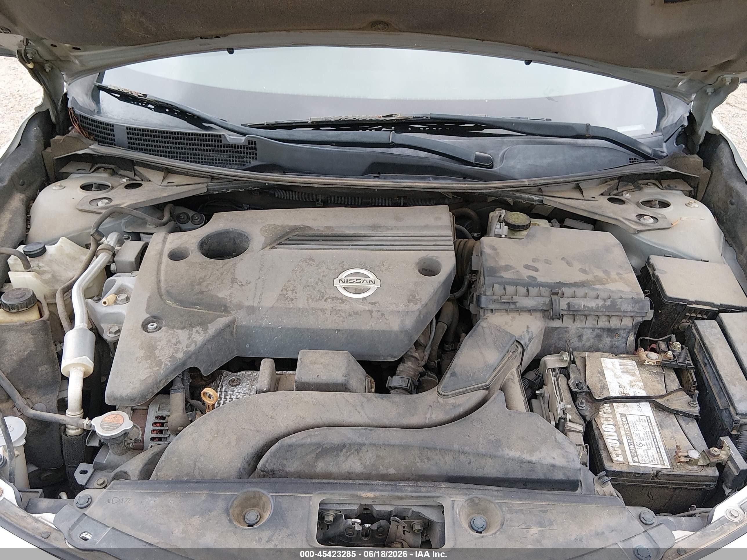 2014 Nissan Altima 2.5/2.5 S/2.5 Sl/2.5 Sv Silver vin: 1N4AL3AP5EN364522