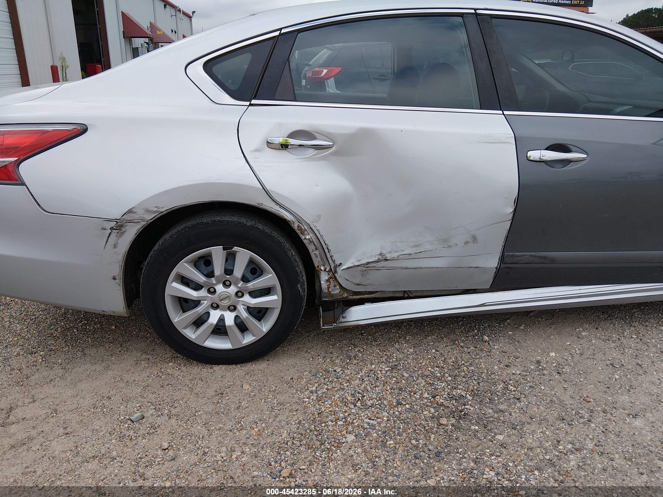 2014 Nissan Altima 2.5/2.5 S/2.5 Sl/2.5 Sv Silver vin: 1N4AL3AP5EN364522
