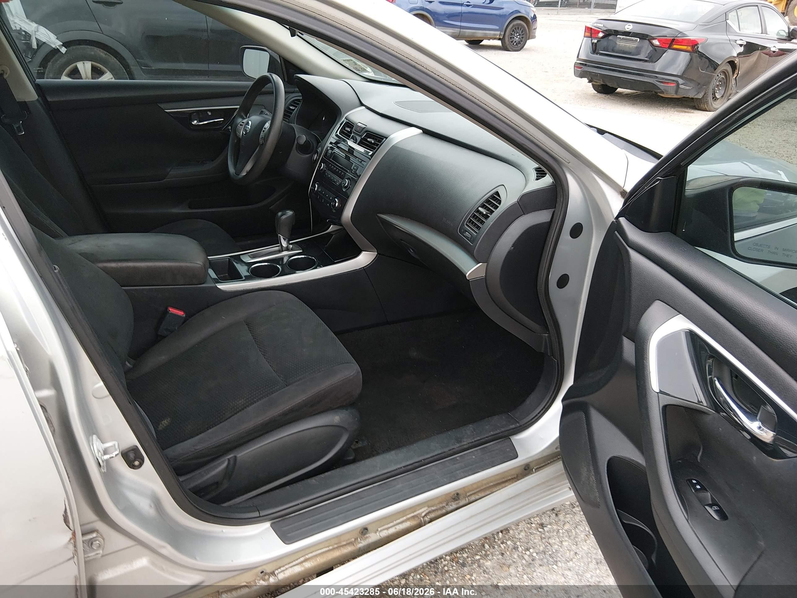 2014 Nissan Altima 2.5/2.5 S/2.5 Sl/2.5 Sv Silver vin: 1N4AL3AP5EN364522