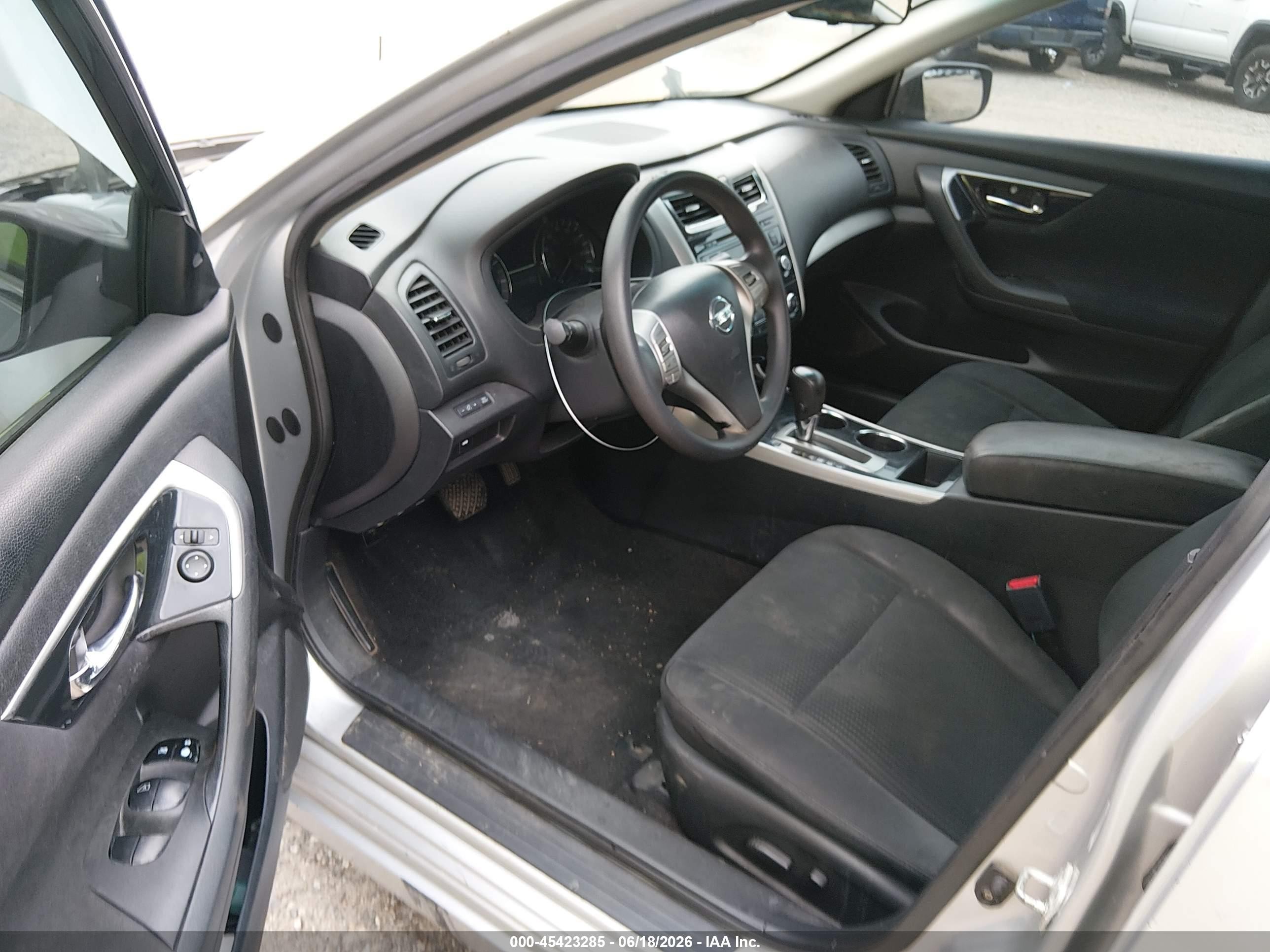 2014 Nissan Altima 2.5/2.5 S/2.5 Sl/2.5 Sv Silver vin: 1N4AL3AP5EN364522