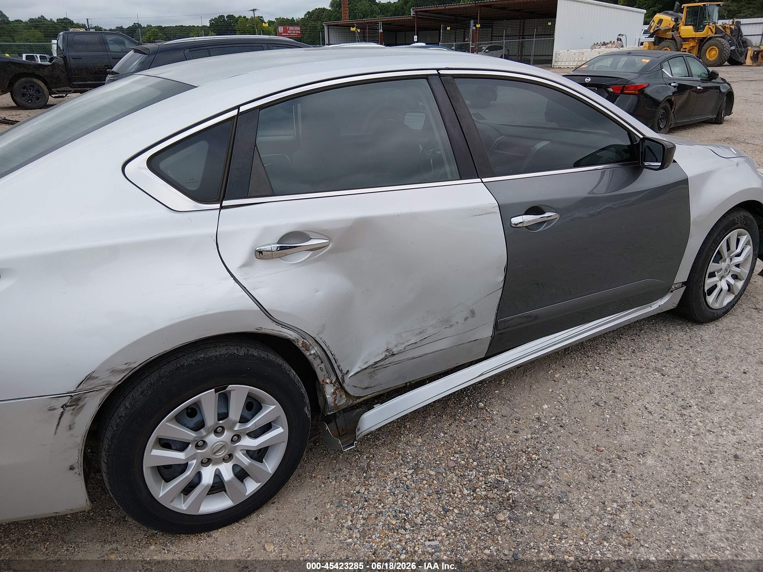 2014 Nissan Altima 2.5/2.5 S/2.5 Sl/2.5 Sv Silver vin: 1N4AL3AP5EN364522
