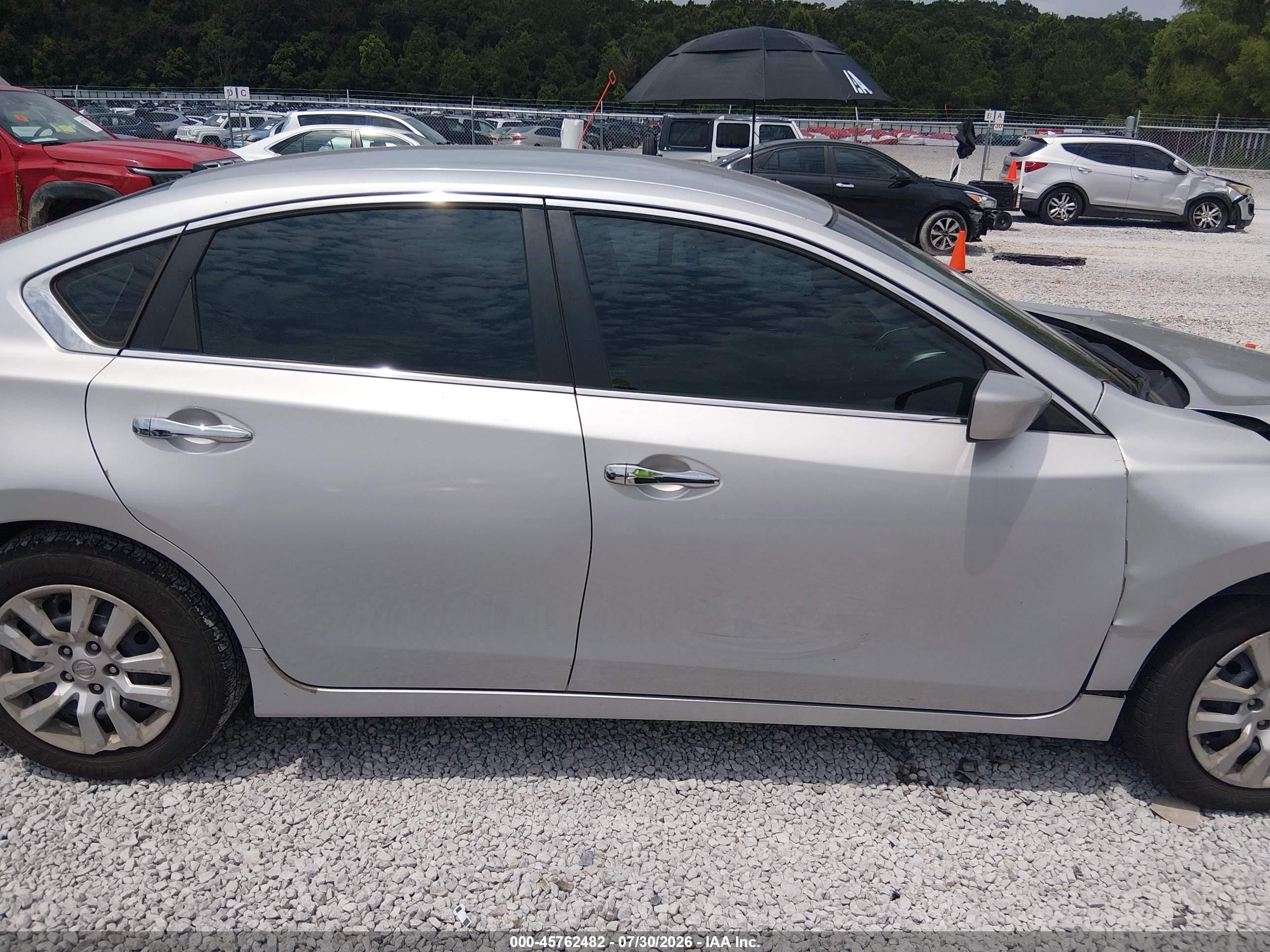 2014 Nissan Altima 2.5 S Silver vin: 1N4AL3AP5EN364553