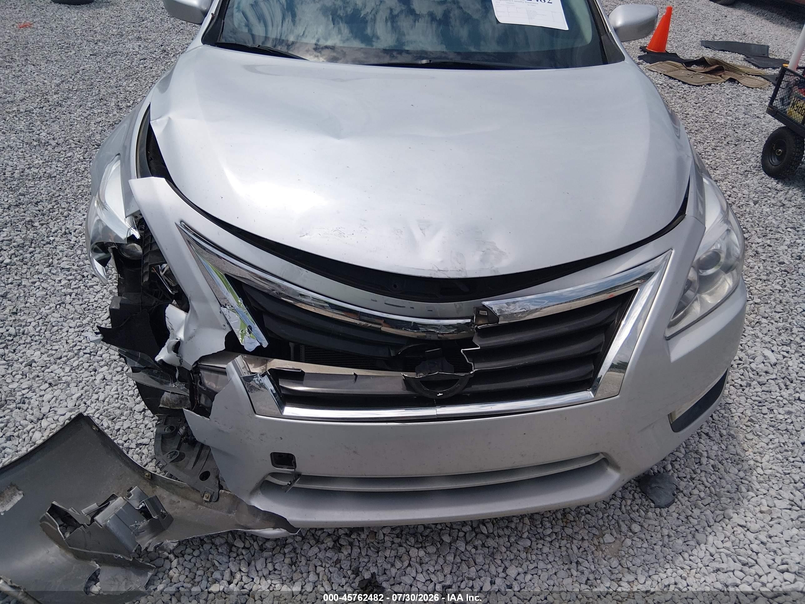 2014 Nissan Altima 2.5 S Silver vin: 1N4AL3AP5EN364553