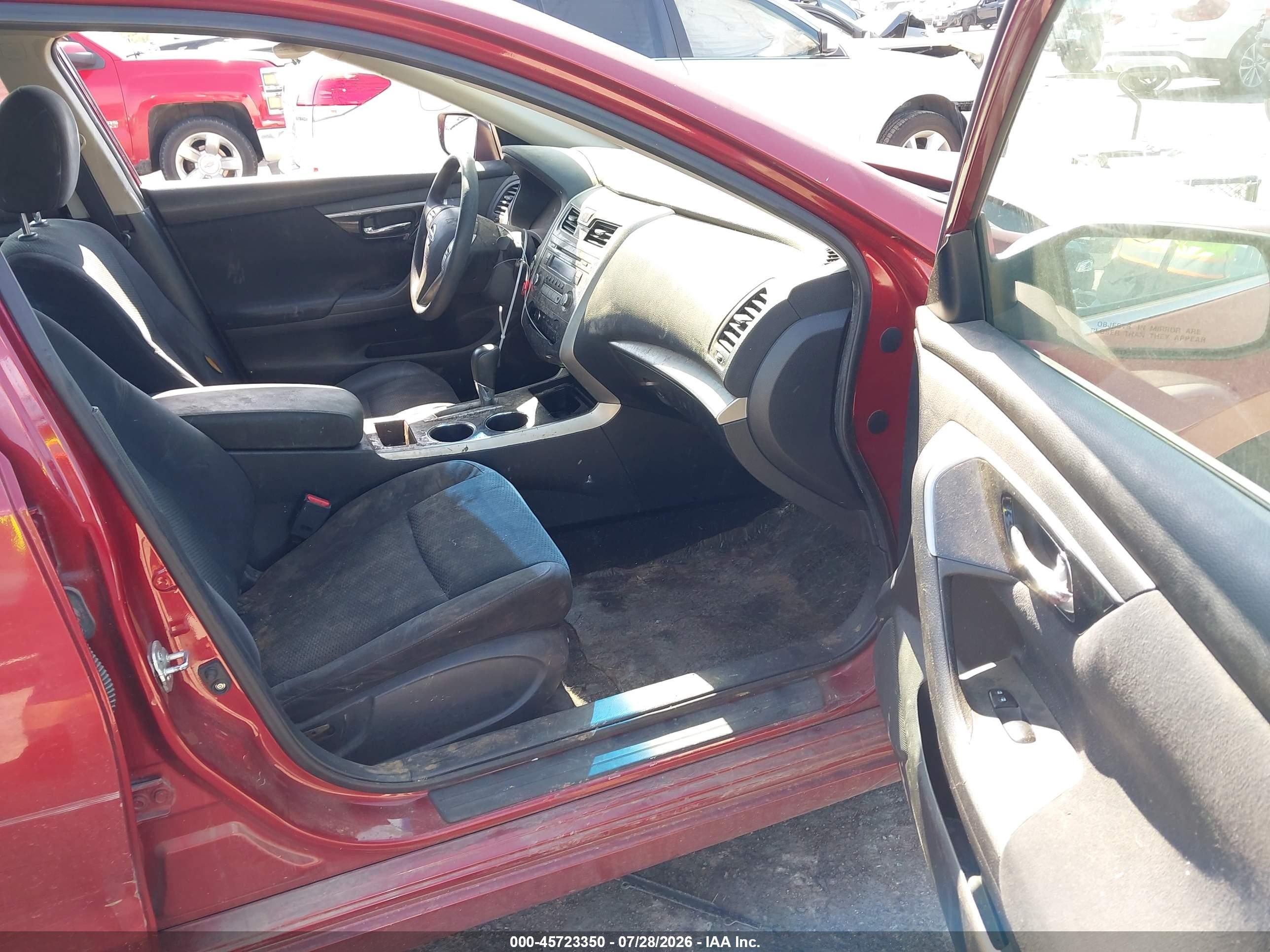 2014 Nissan Altima 2.5/2.5 S/2.5 Sl/2.5 Sv Red vin: 1N4AL3AP5EN379103