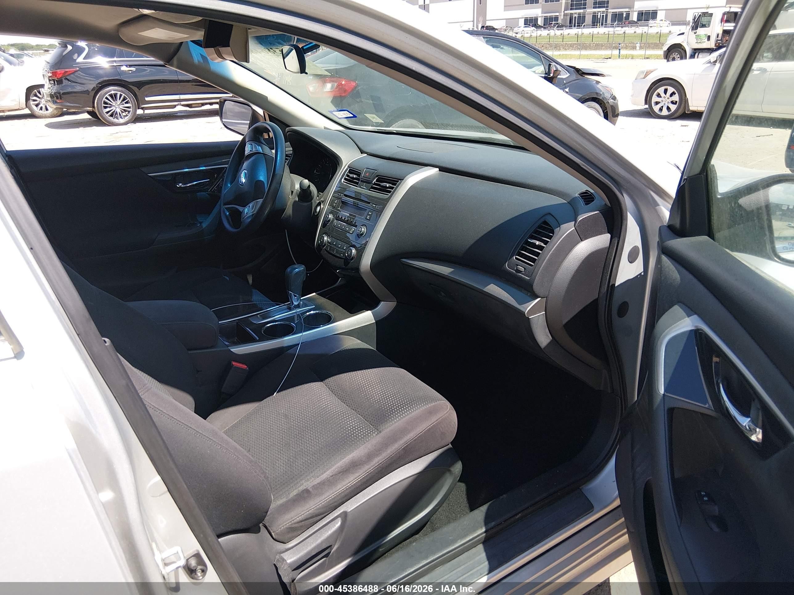 2014 Nissan Altima 2.5/2.5 S/2.5 Sl/2.5 Sv Silver vin: 1N4AL3AP5EN380302