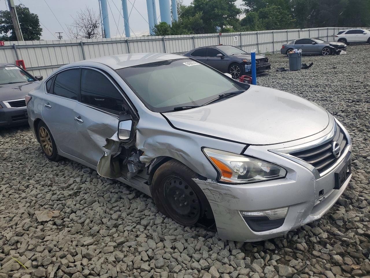 2014 Nissan Altima 2.5 S Silver vin: 1N4AL3AP5EN383460