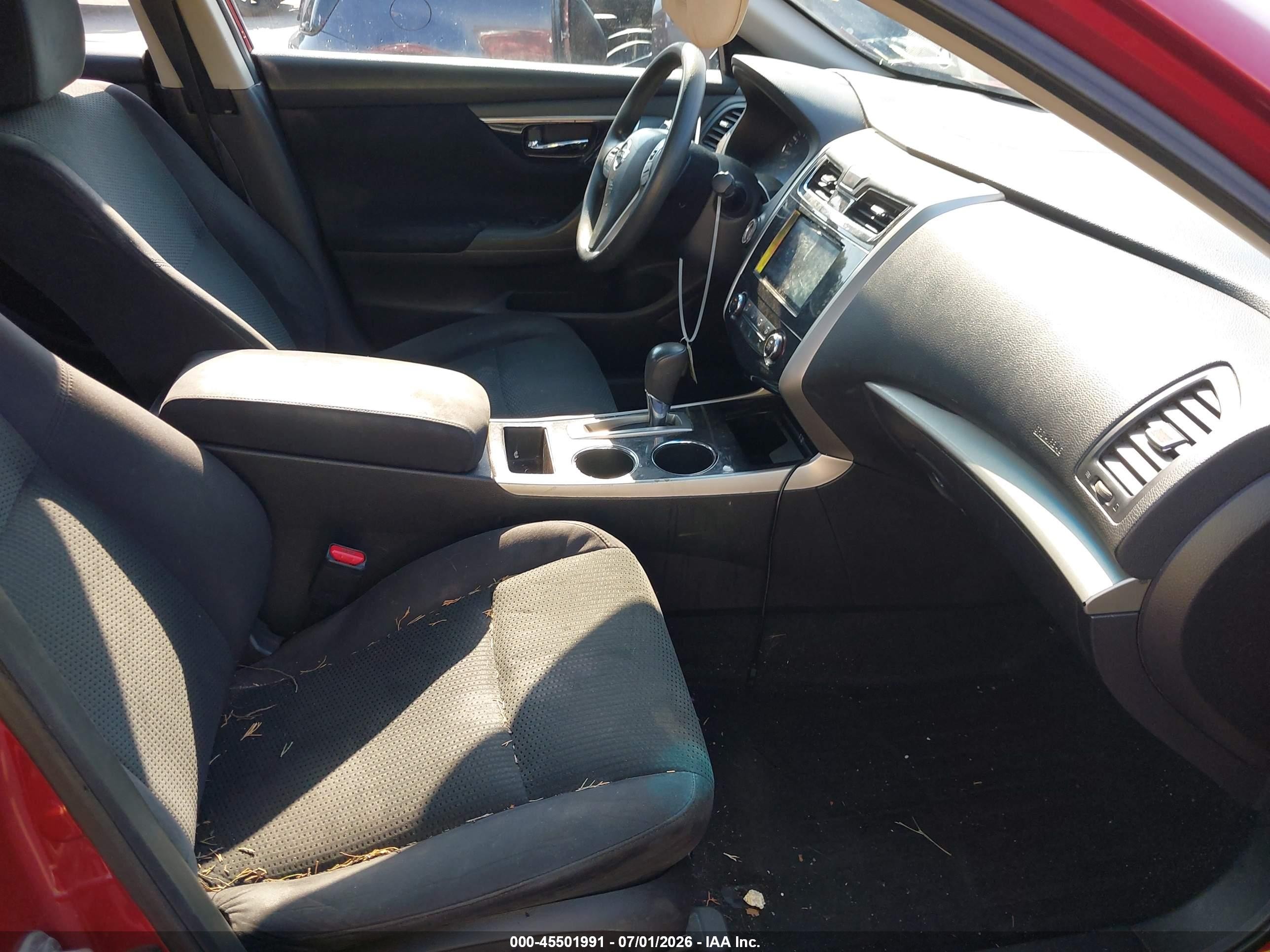 2014 Nissan Altima 2.5/2.5 S/2.5 Sl/2.5 Sv Red vin: 1N4AL3AP5EN384091