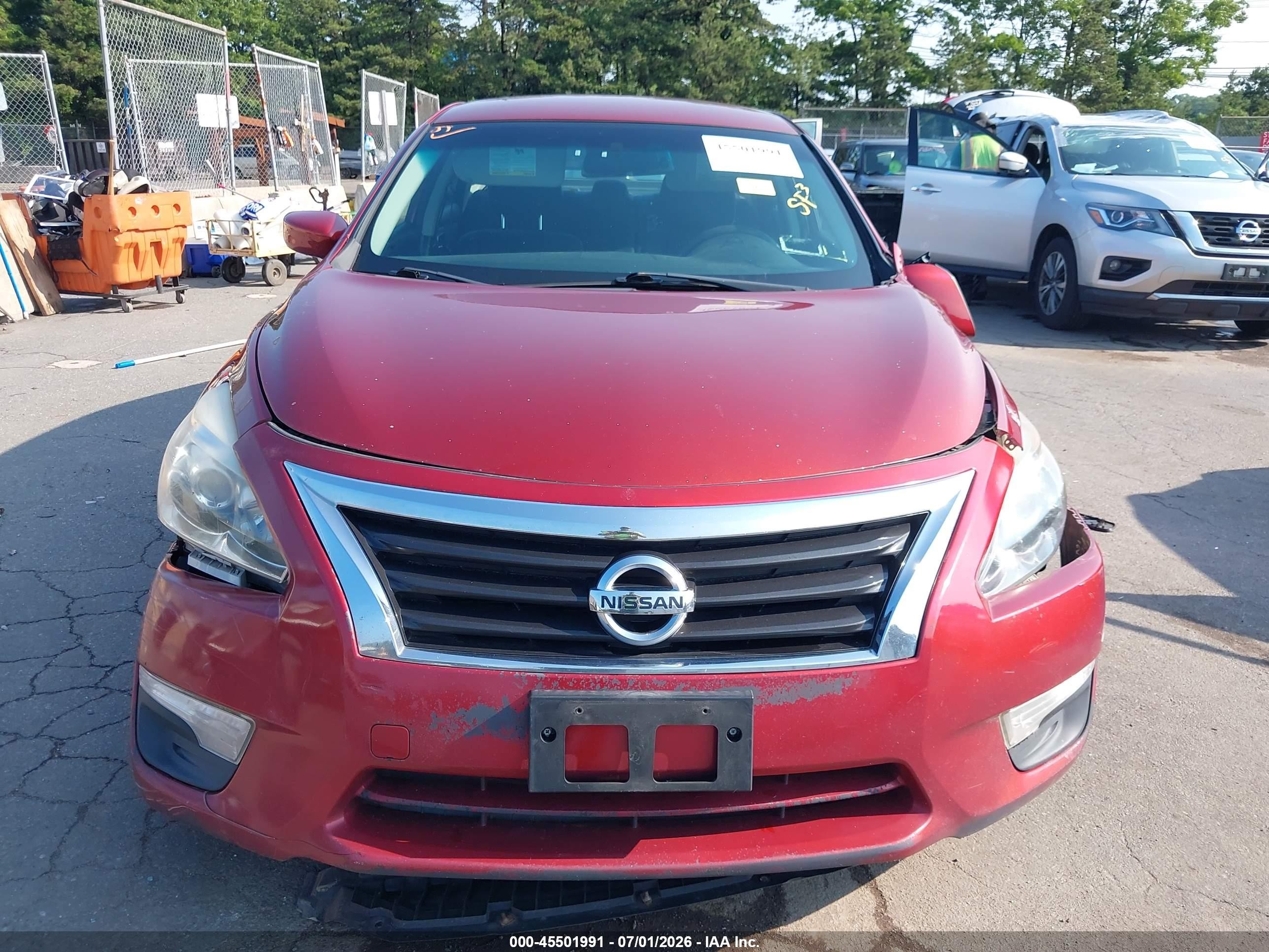 2014 Nissan Altima 2.5/2.5 S/2.5 Sl/2.5 Sv Red vin: 1N4AL3AP5EN384091