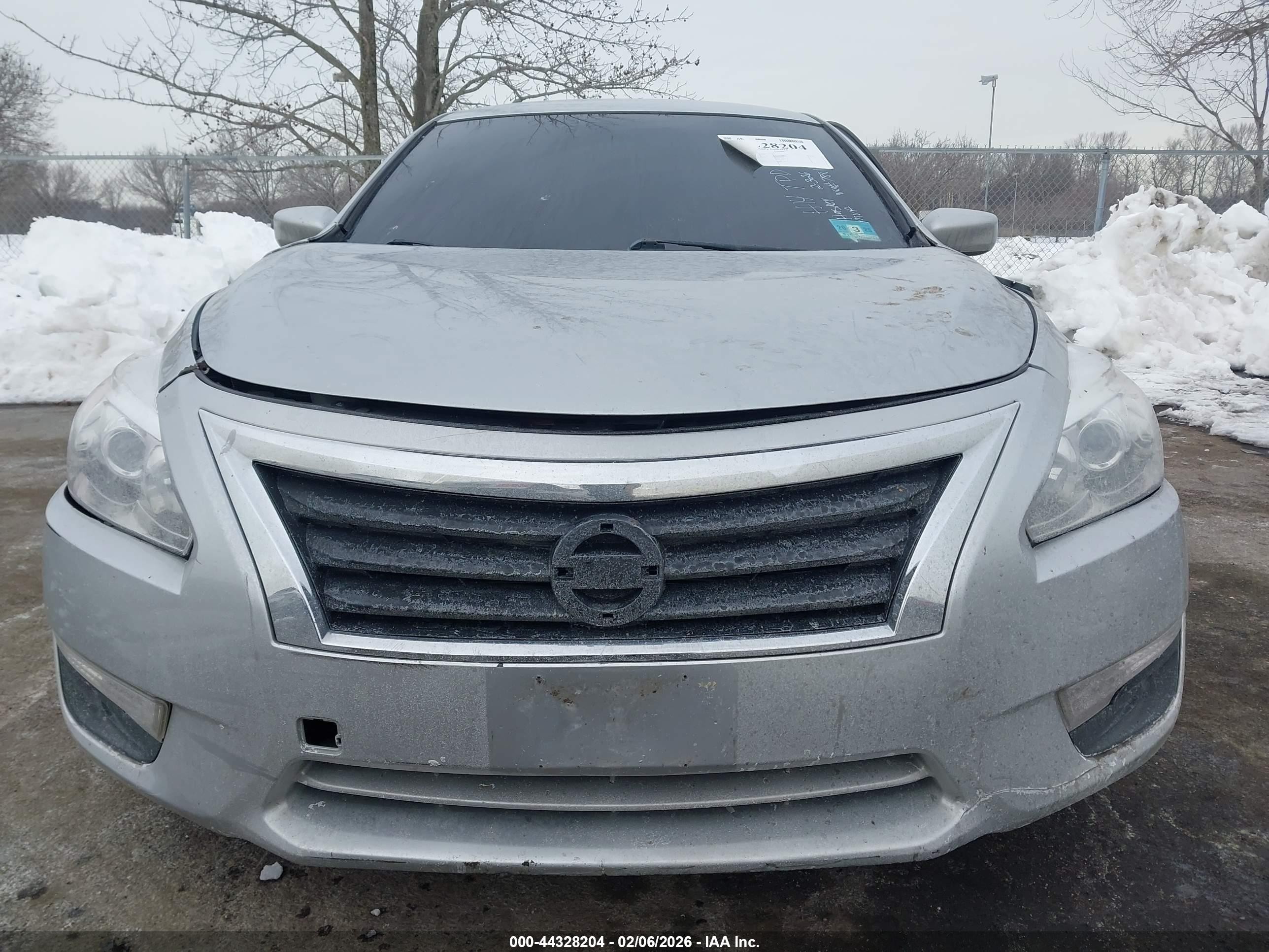 2014 Nissan Altima 2.5 S Silver vin: 1N4AL3AP5EN387881