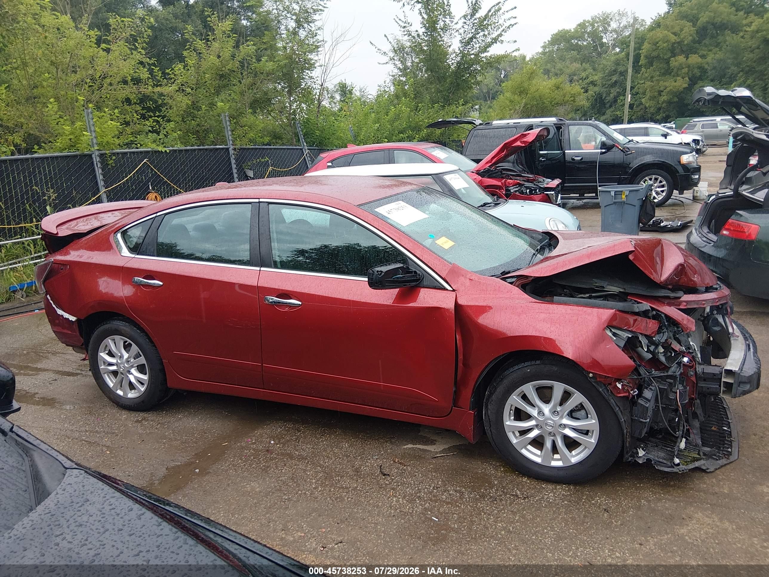 2015 Nissan Altima 2.5 S Red vin: 1N4AL3AP5FC112265