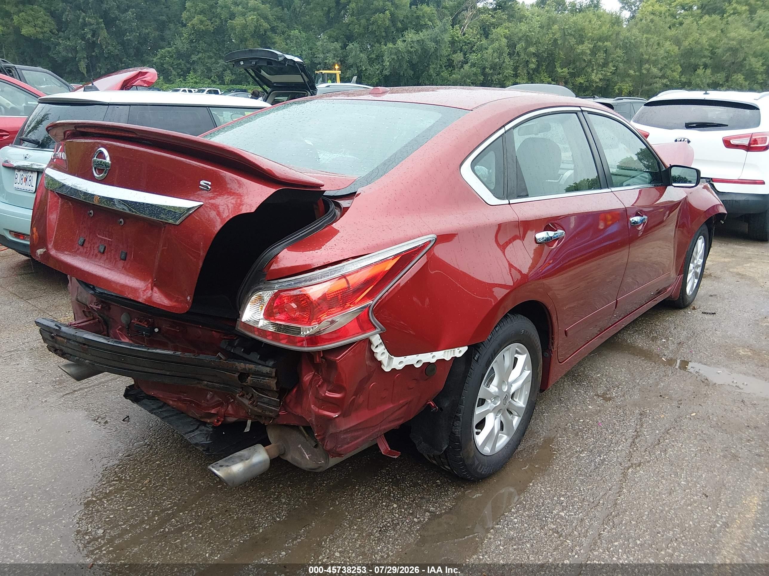 2015 Nissan Altima 2.5 S Red vin: 1N4AL3AP5FC112265