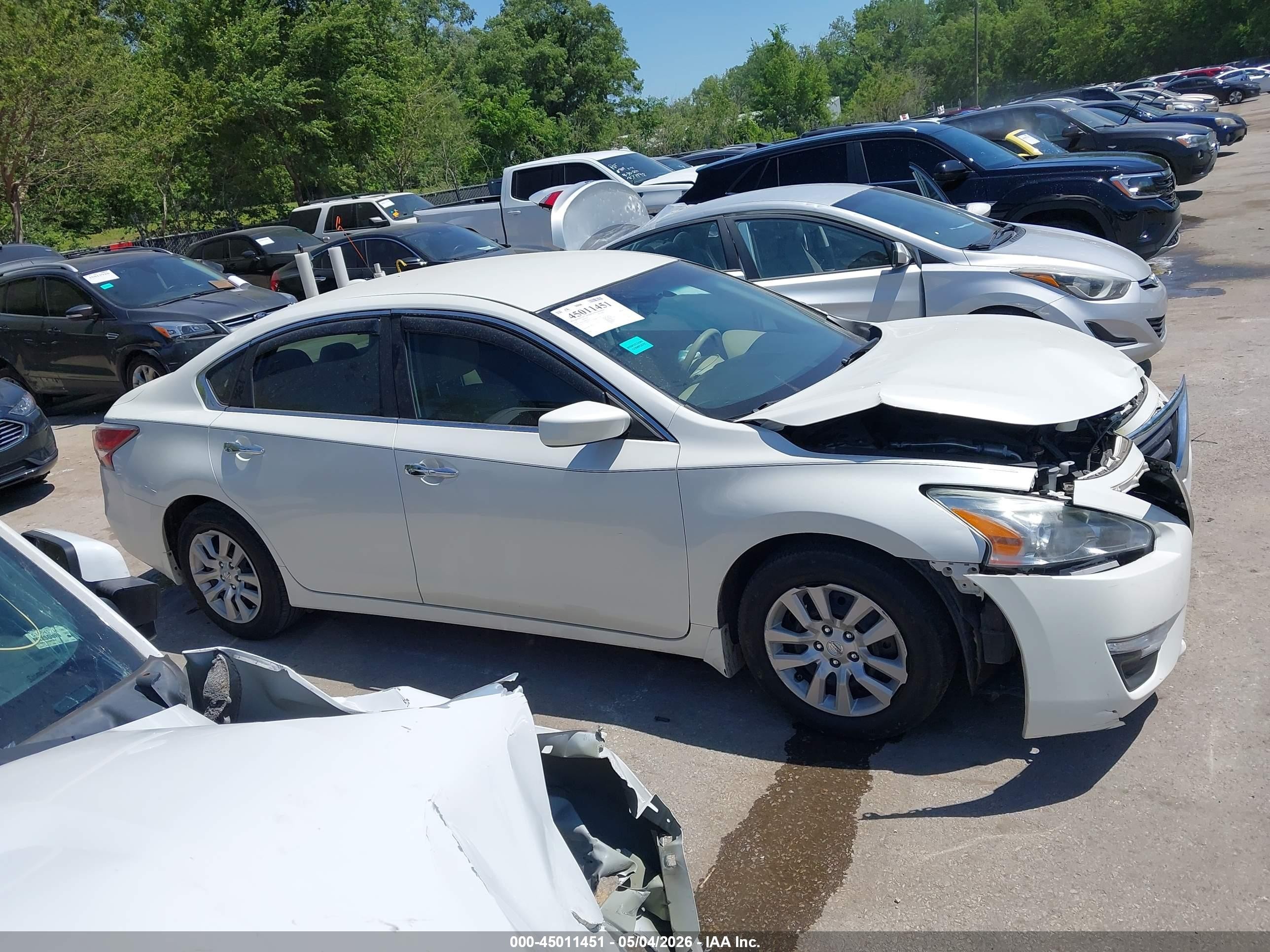 2015 Nissan Altima 2.5 S White vin: 1N4AL3AP5FC134153