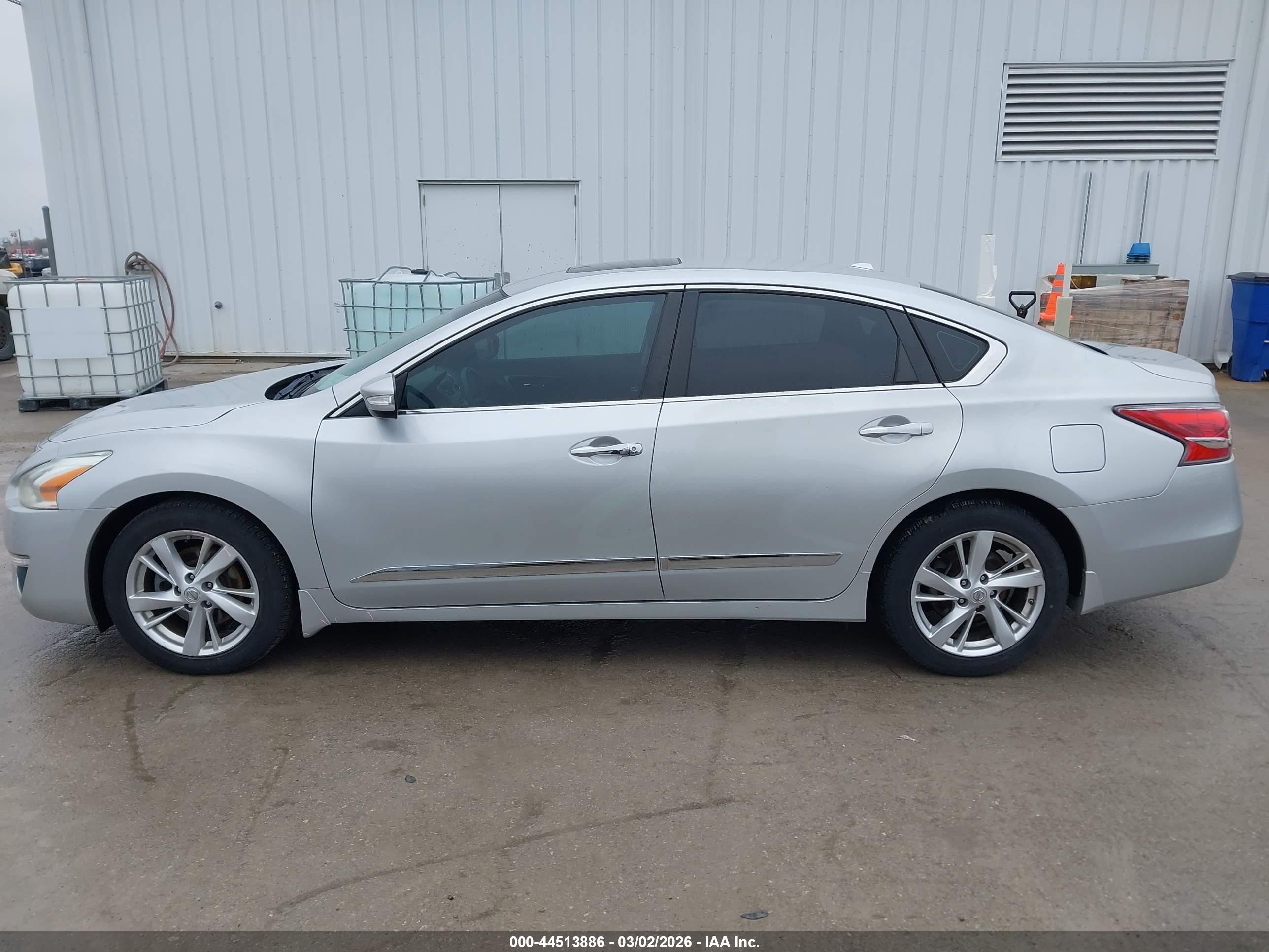 2015 Nissan Altima 2.5 Sv Silver vin: 1N4AL3AP5FC142365