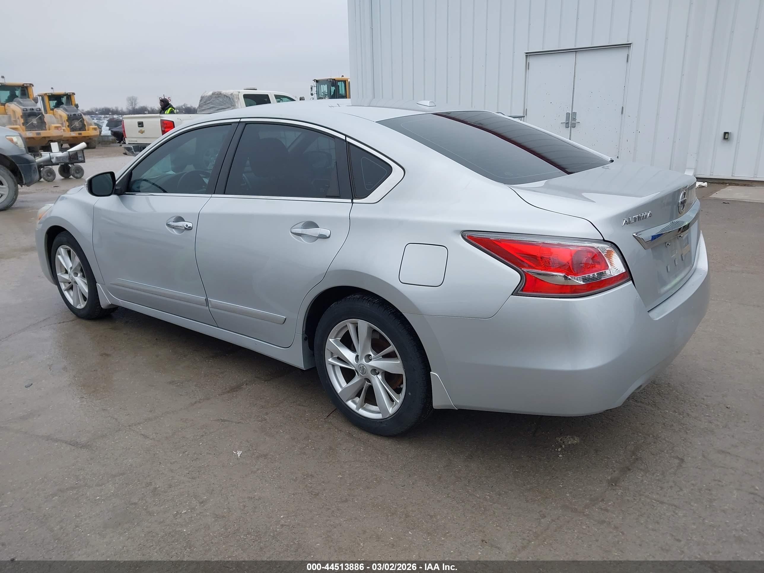 2015 Nissan Altima 2.5 Sv Silver vin: 1N4AL3AP5FC142365