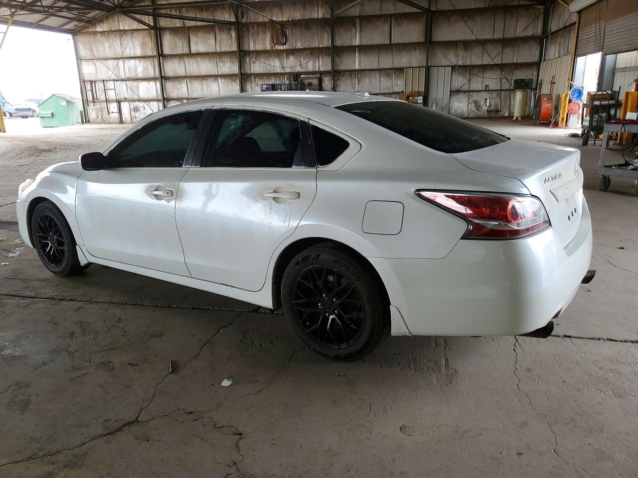 2015 Nissan Altima 2.5 Sv White vin: 1N4AL3AP5FC156363
