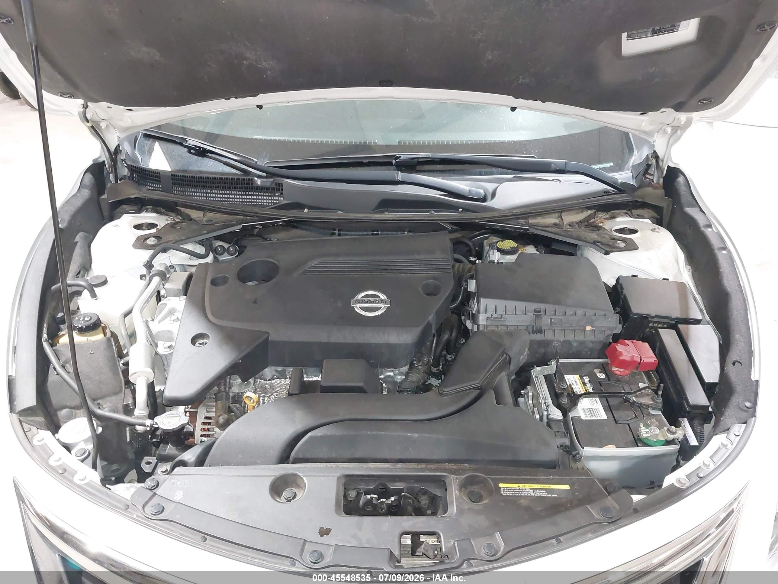 2015 Nissan Altima 2.5 Sv White vin: 1N4AL3AP5FC157352