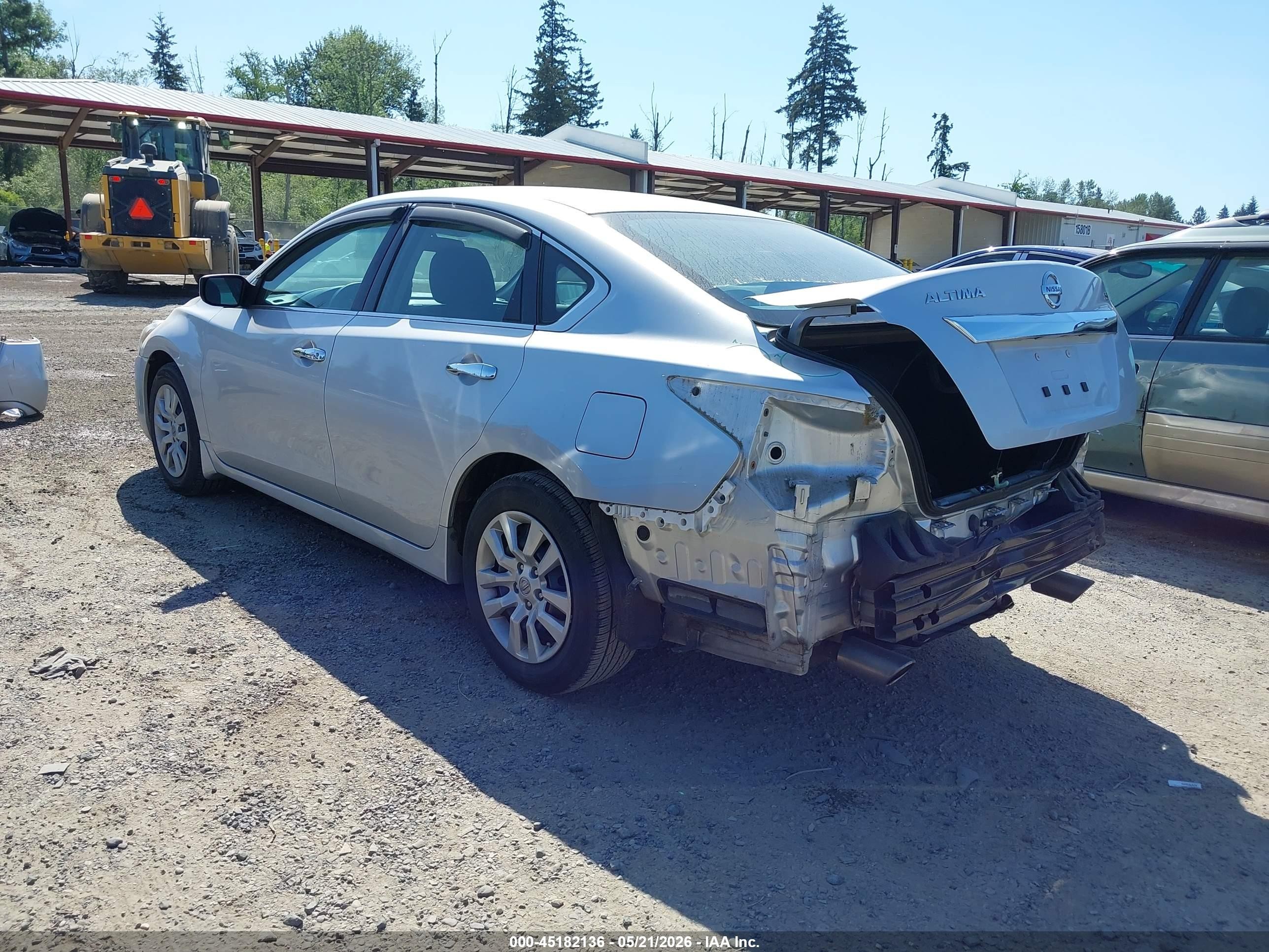 2015 Nissan Altima 2.5 S Silver vin: 1N4AL3AP5FC166150