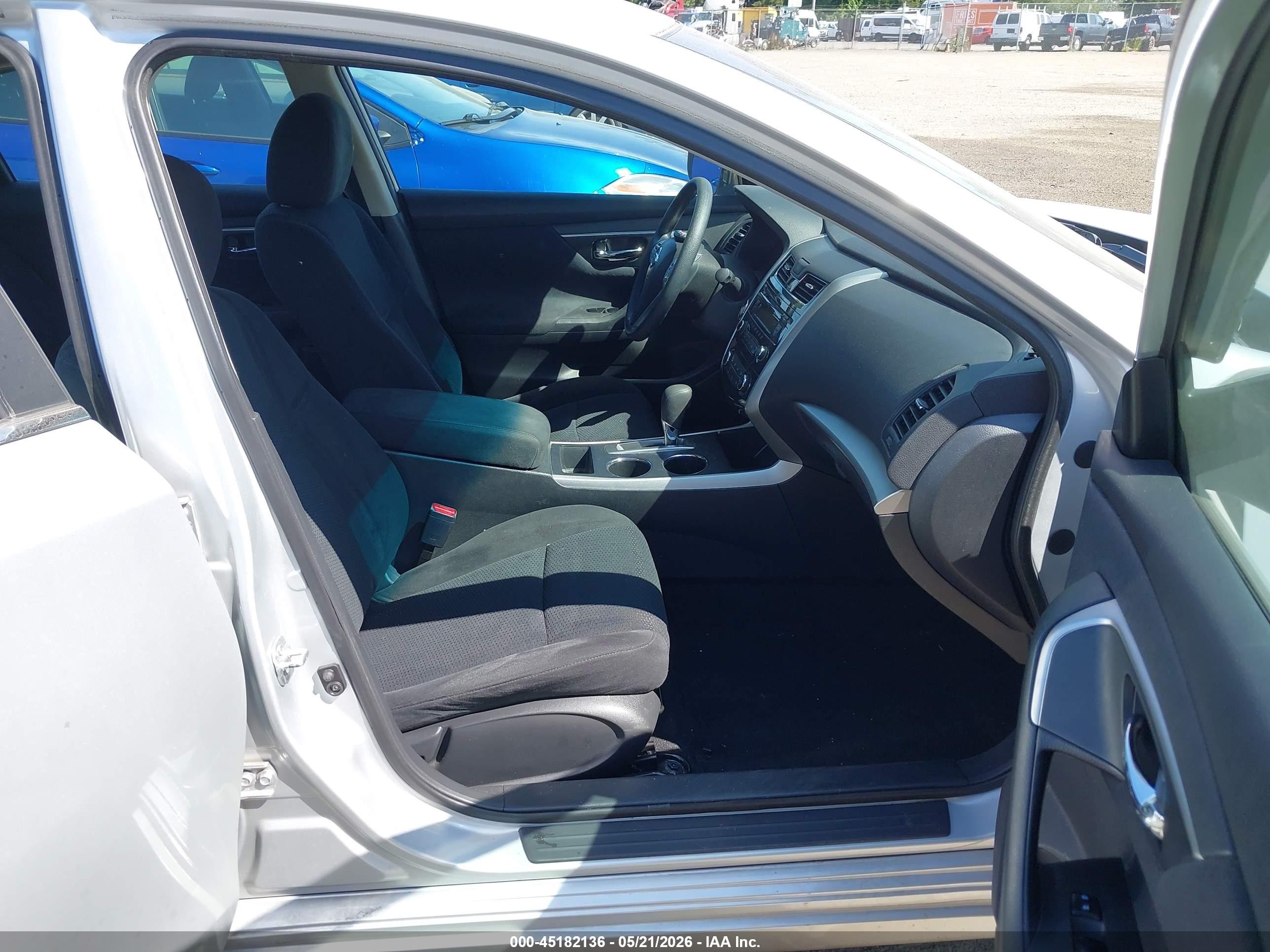 2015 Nissan Altima 2.5 S Silver vin: 1N4AL3AP5FC166150