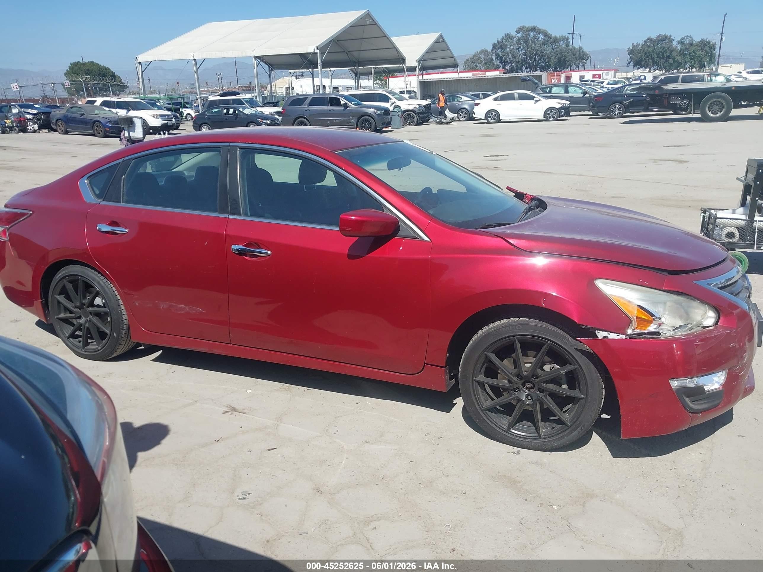 2015 Nissan Altima 2.5 S Red vin: 1N4AL3AP5FC172014