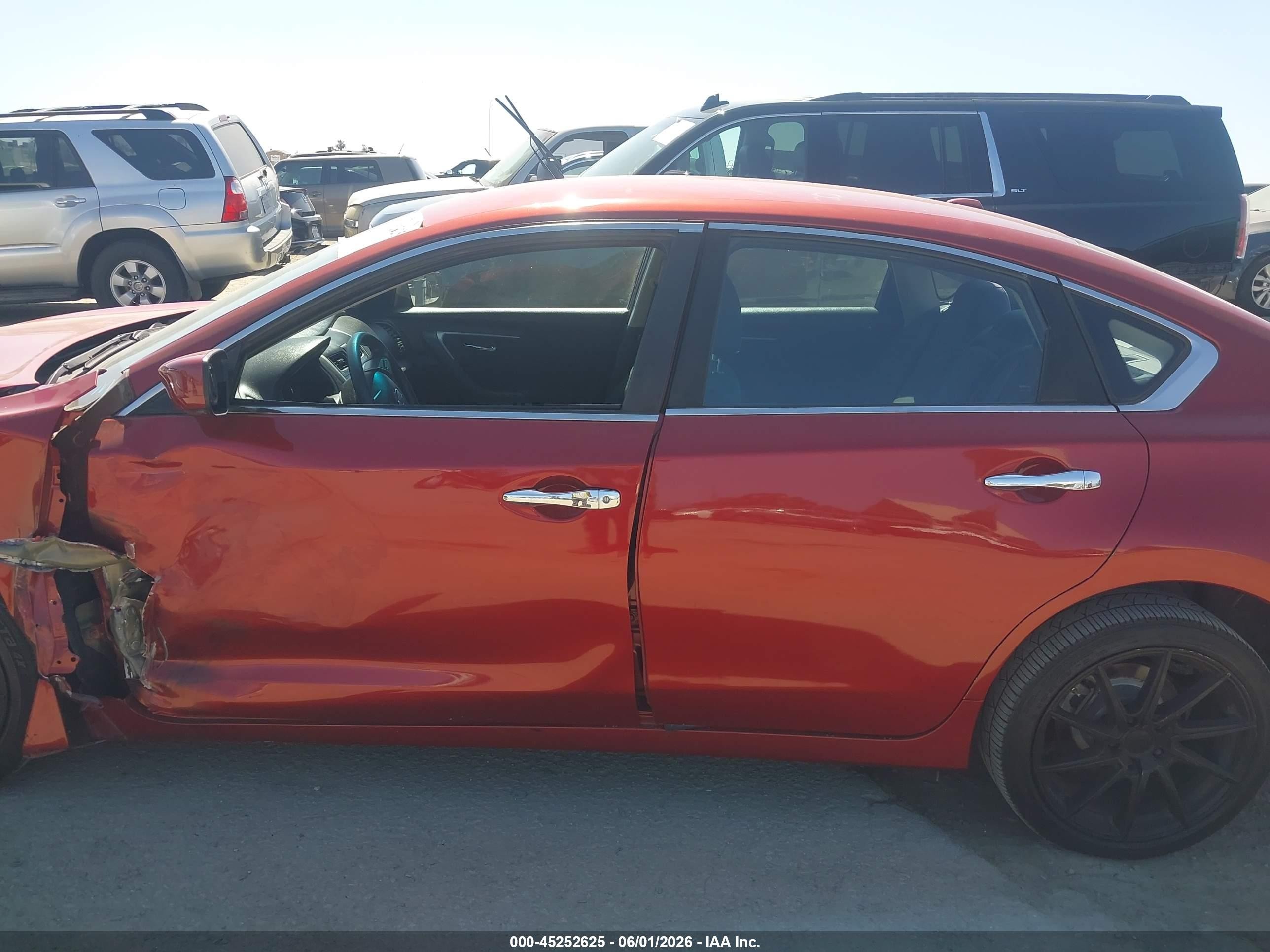 2015 Nissan Altima 2.5 S Red vin: 1N4AL3AP5FC172014