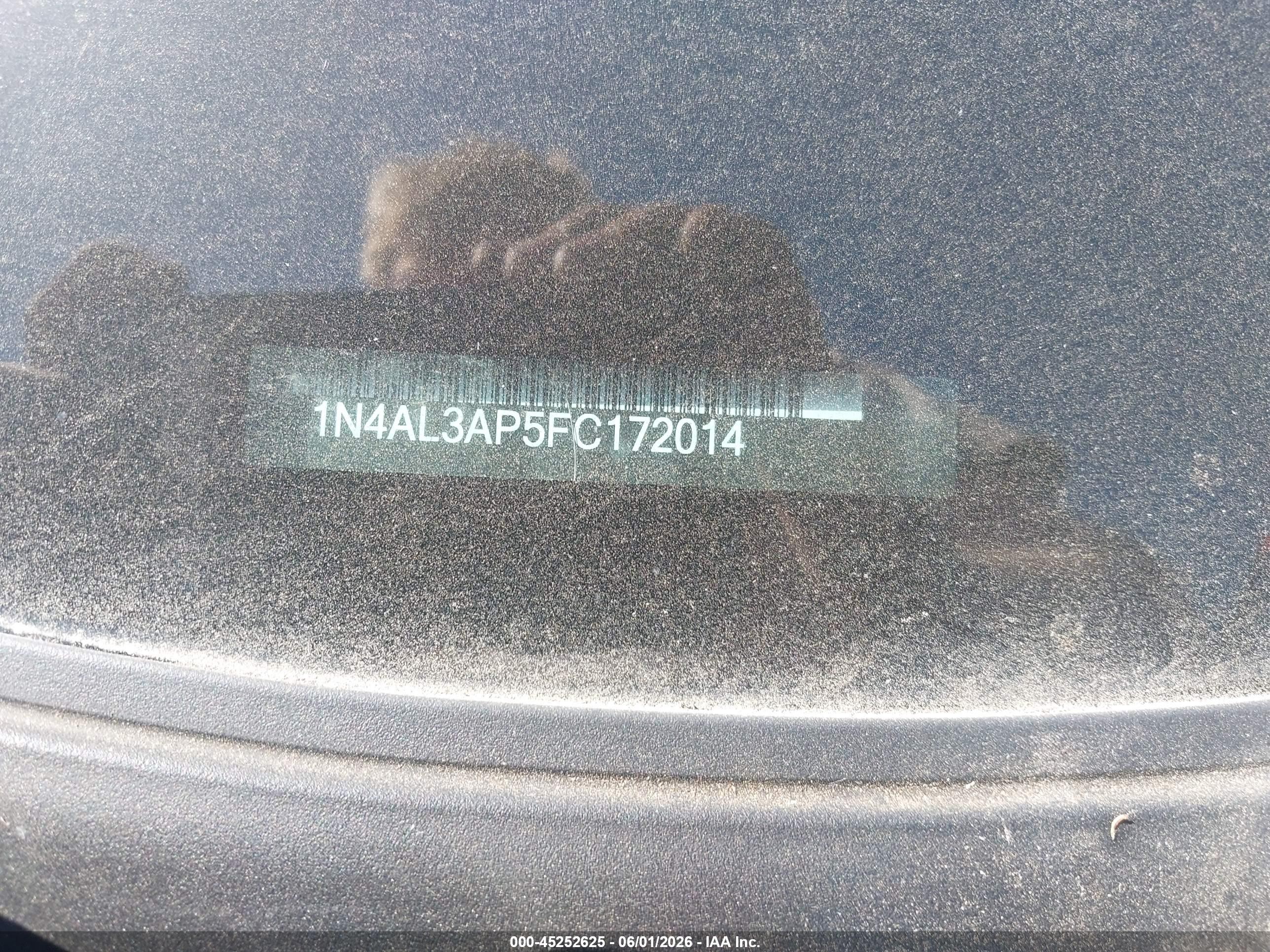 2015 Nissan Altima 2.5 S Red vin: 1N4AL3AP5FC172014