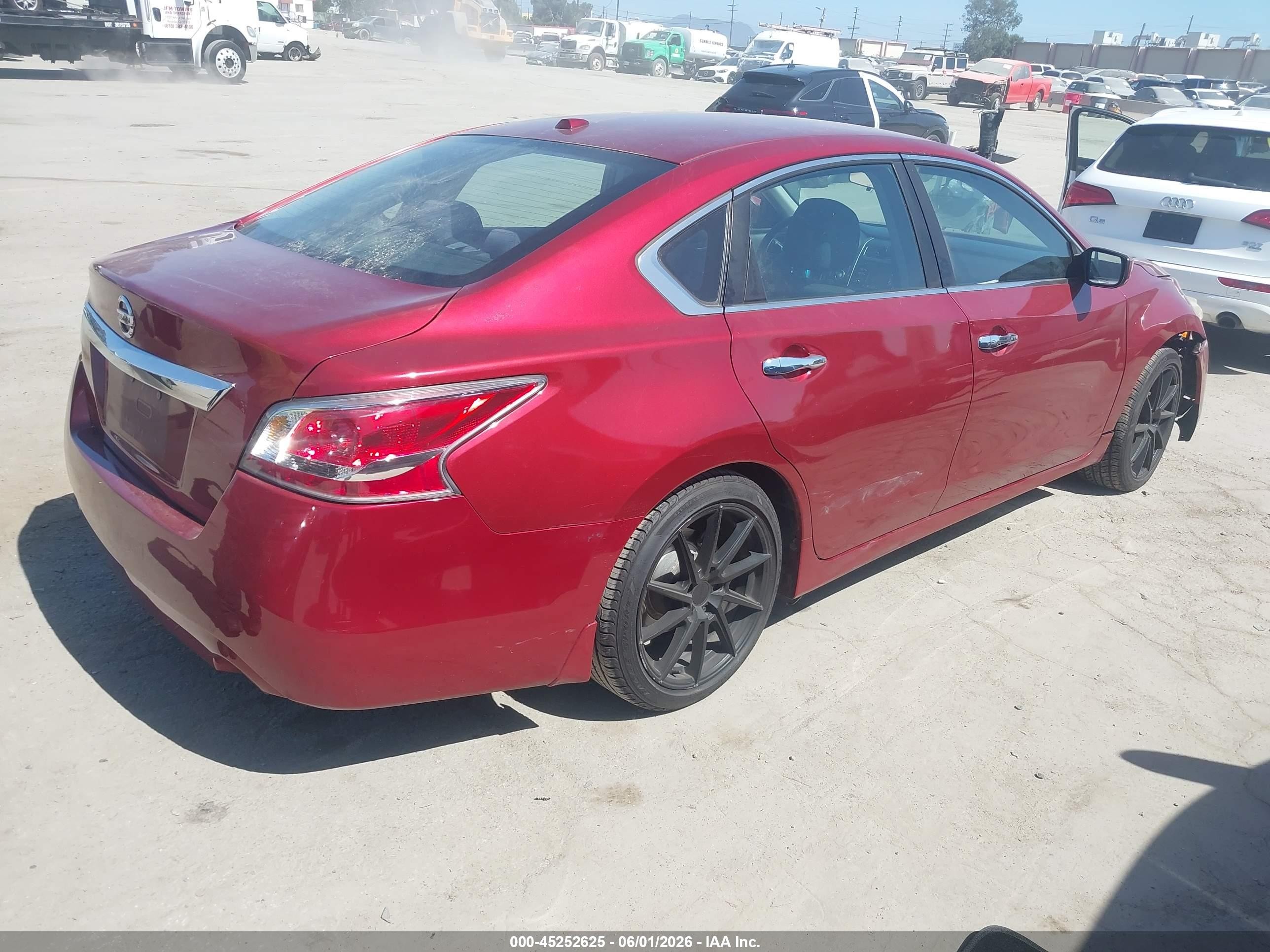 2015 Nissan Altima 2.5 S Red vin: 1N4AL3AP5FC172014