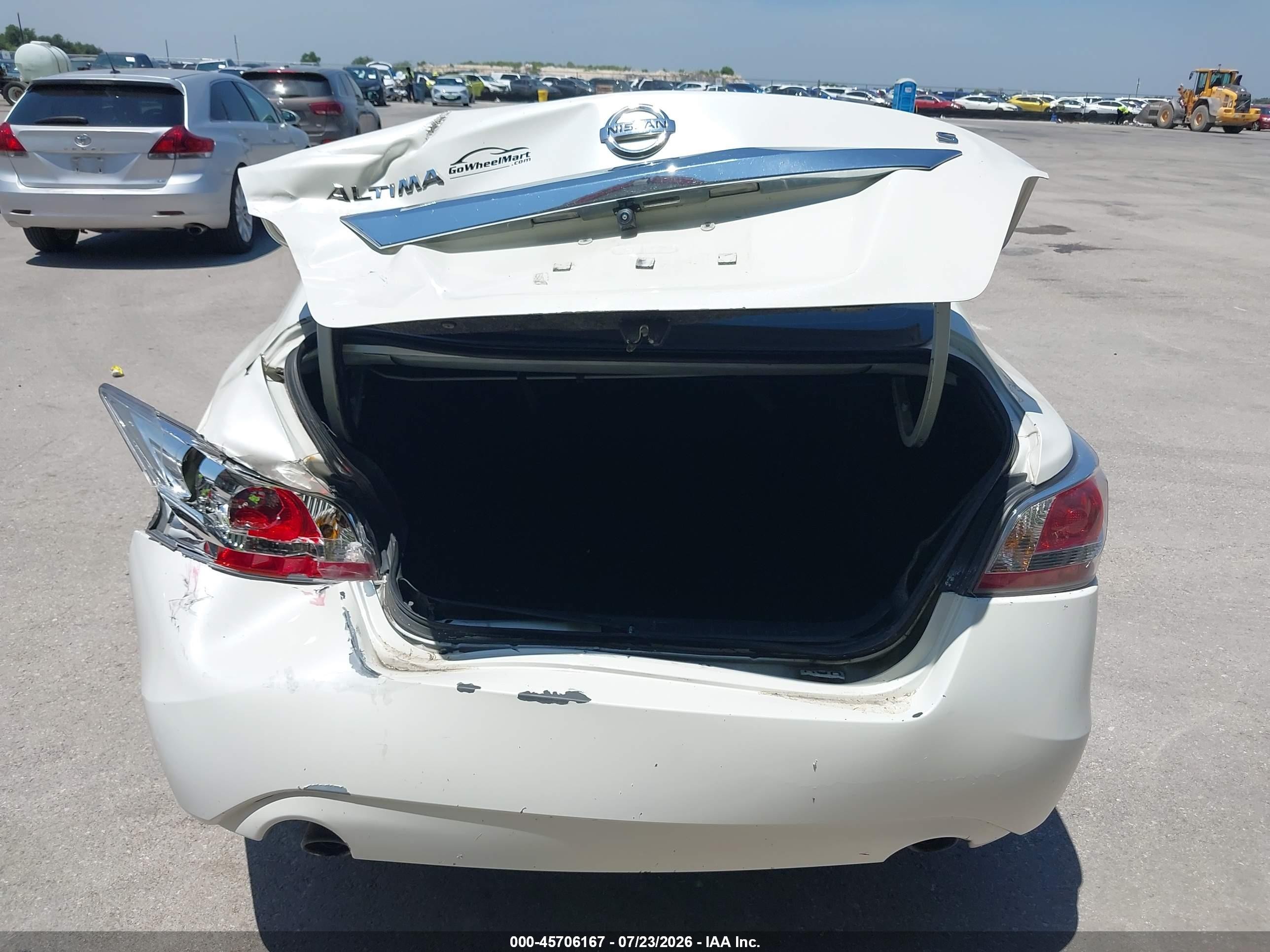 2015 Nissan Altima 2.5/2.5 S/2.5 Sl/2.5 Sv White vin: 1N4AL3AP5FC175026