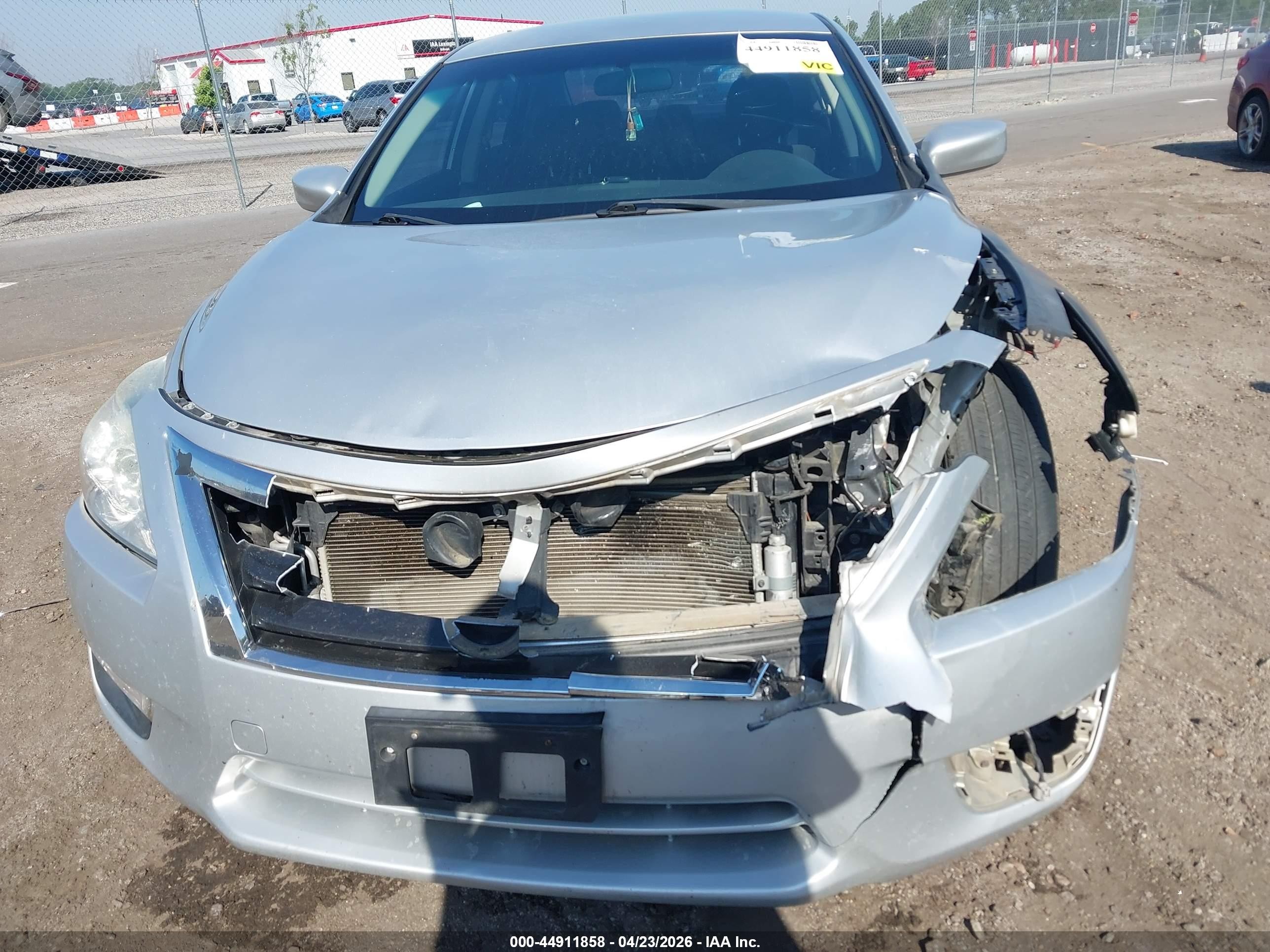 2015 Nissan Altima 2.5 S Silver vin: 1N4AL3AP5FC187175