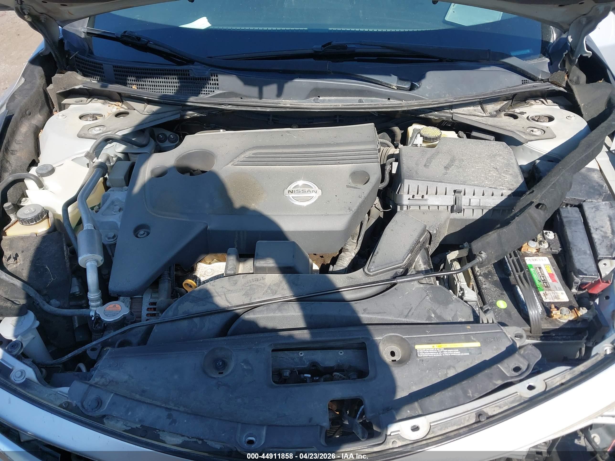 2015 Nissan Altima 2.5 S Silver vin: 1N4AL3AP5FC187175