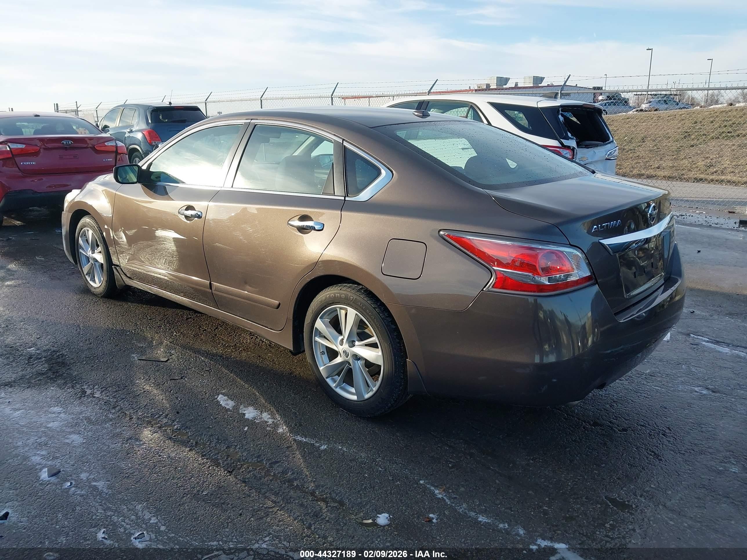 2015 Nissan Altima 2.5 Sv Pewter vin: 1N4AL3AP5FC204167