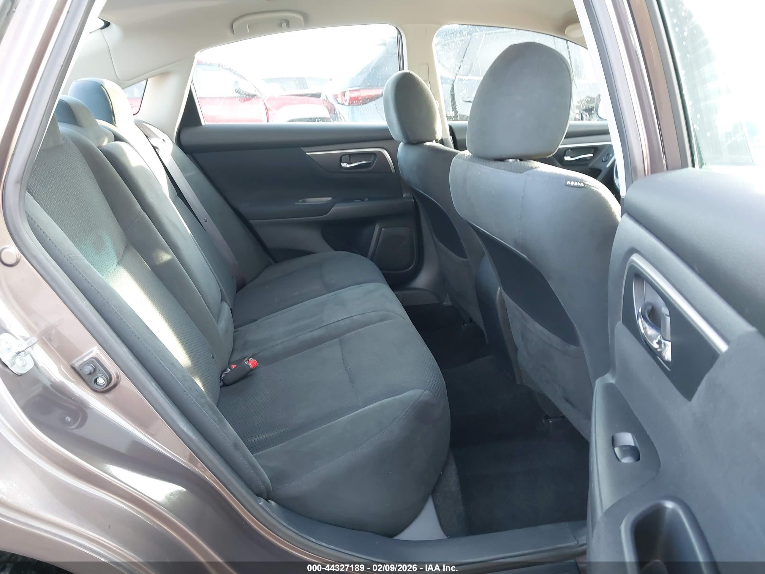 2015 Nissan Altima 2.5 Sv Pewter vin: 1N4AL3AP5FC204167