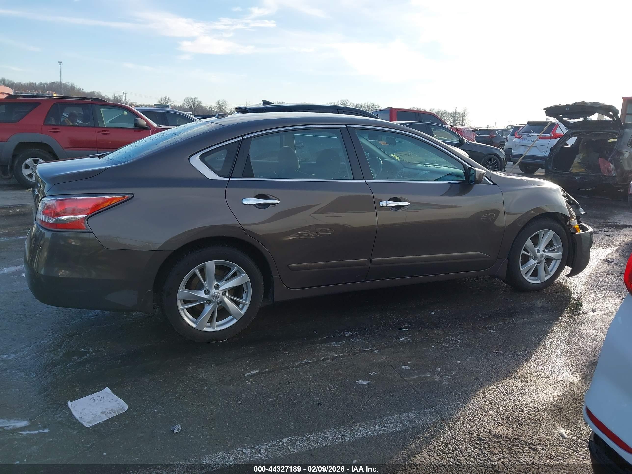 2015 Nissan Altima 2.5 Sv Pewter vin: 1N4AL3AP5FC204167