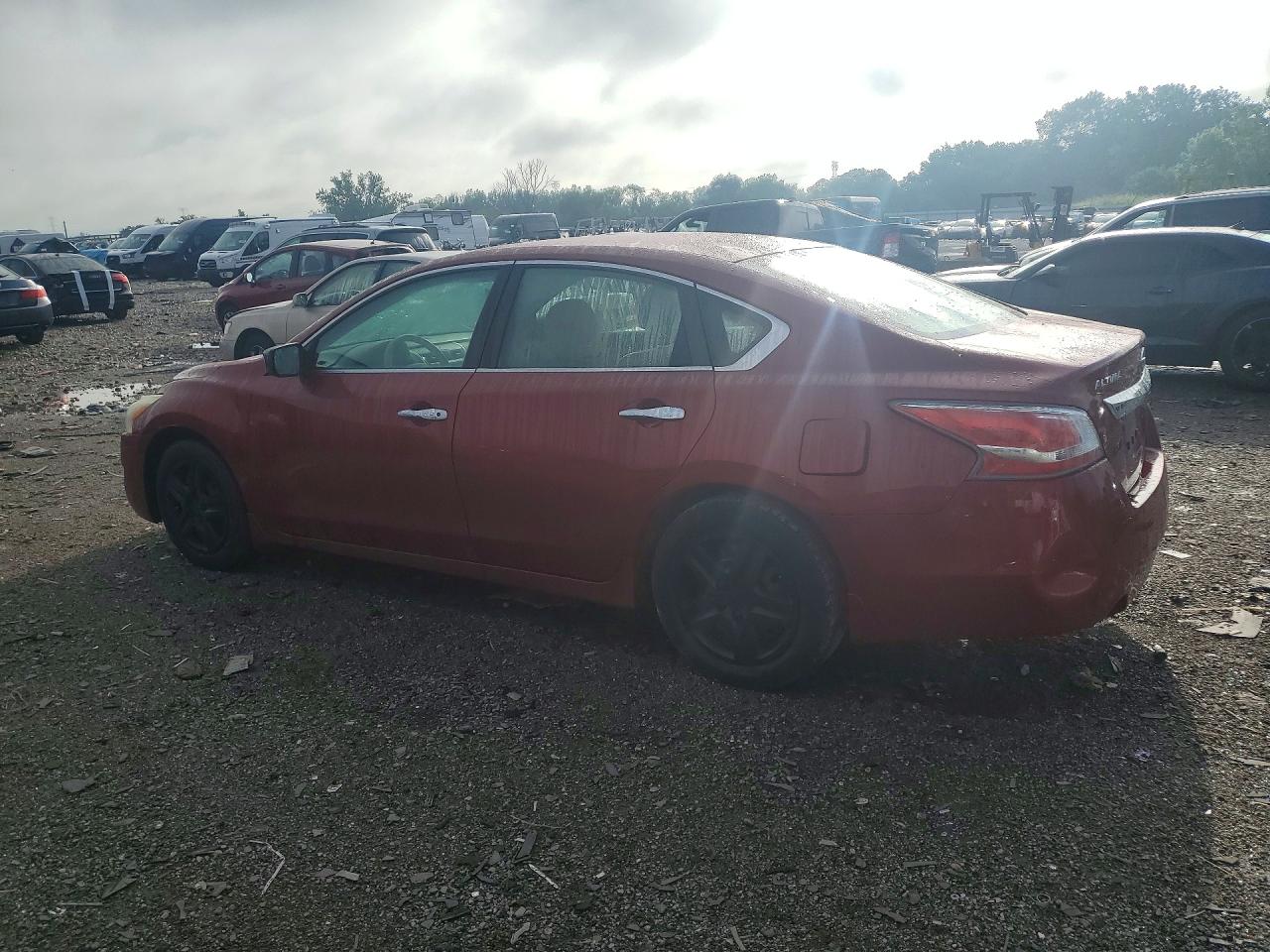 2015 Nissan Altima 2.5 S Red vin: 1N4AL3AP5FC204413
