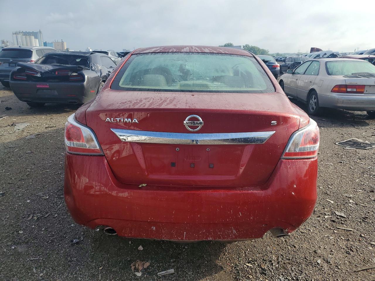 2015 Nissan Altima 2.5 S Red vin: 1N4AL3AP5FC204413