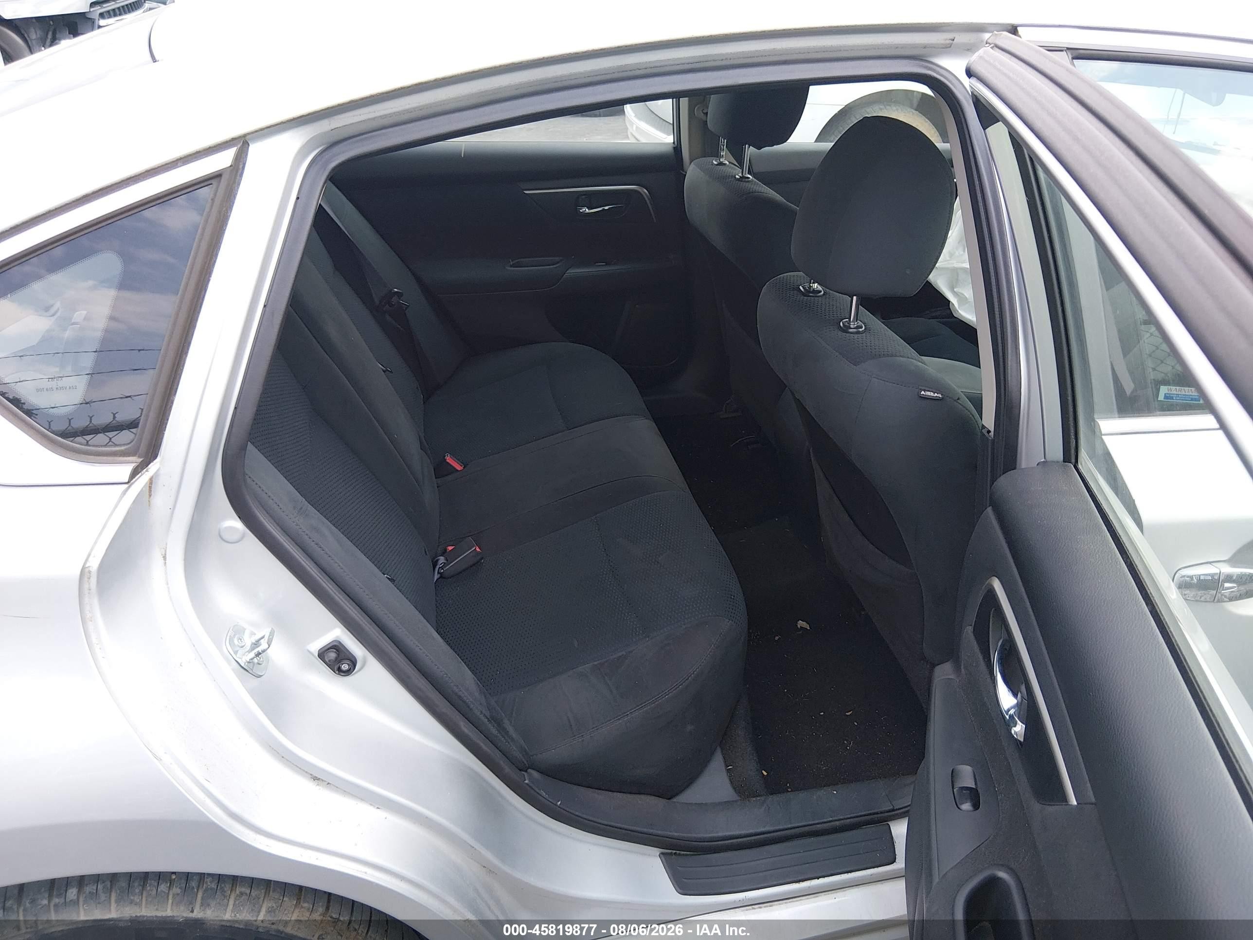 2015 Nissan Altima 2.5/2.5 S/2.5 Sl/2.5 Sv Серебряный vin: 1N4AL3AP5FC206646