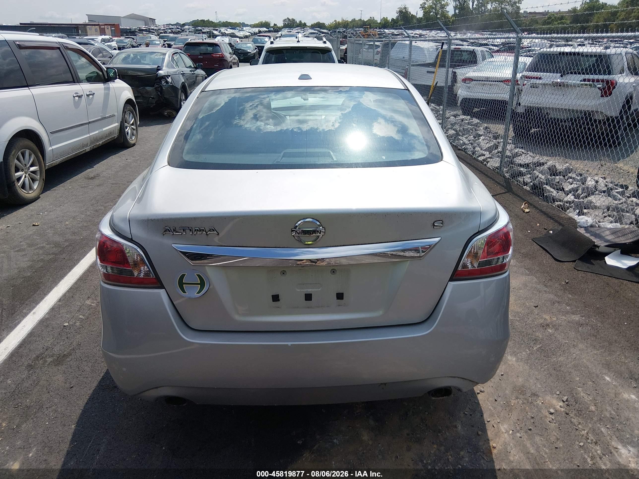 2015 Nissan Altima 2.5/2.5 S/2.5 Sl/2.5 Sv Серебряный vin: 1N4AL3AP5FC206646