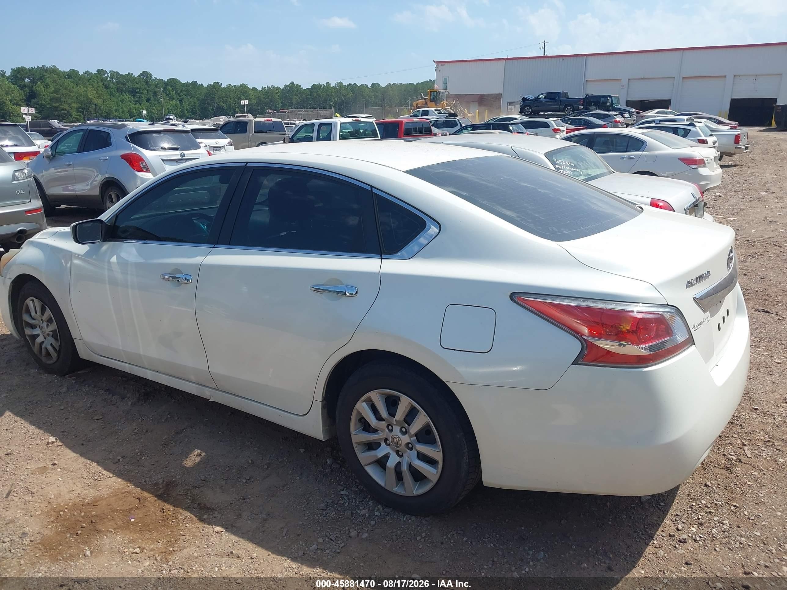 2015 Nissan Altima 2.5/2.5 S/2.5 Sl/2.5 Sv White vin: 1N4AL3AP5FC215914