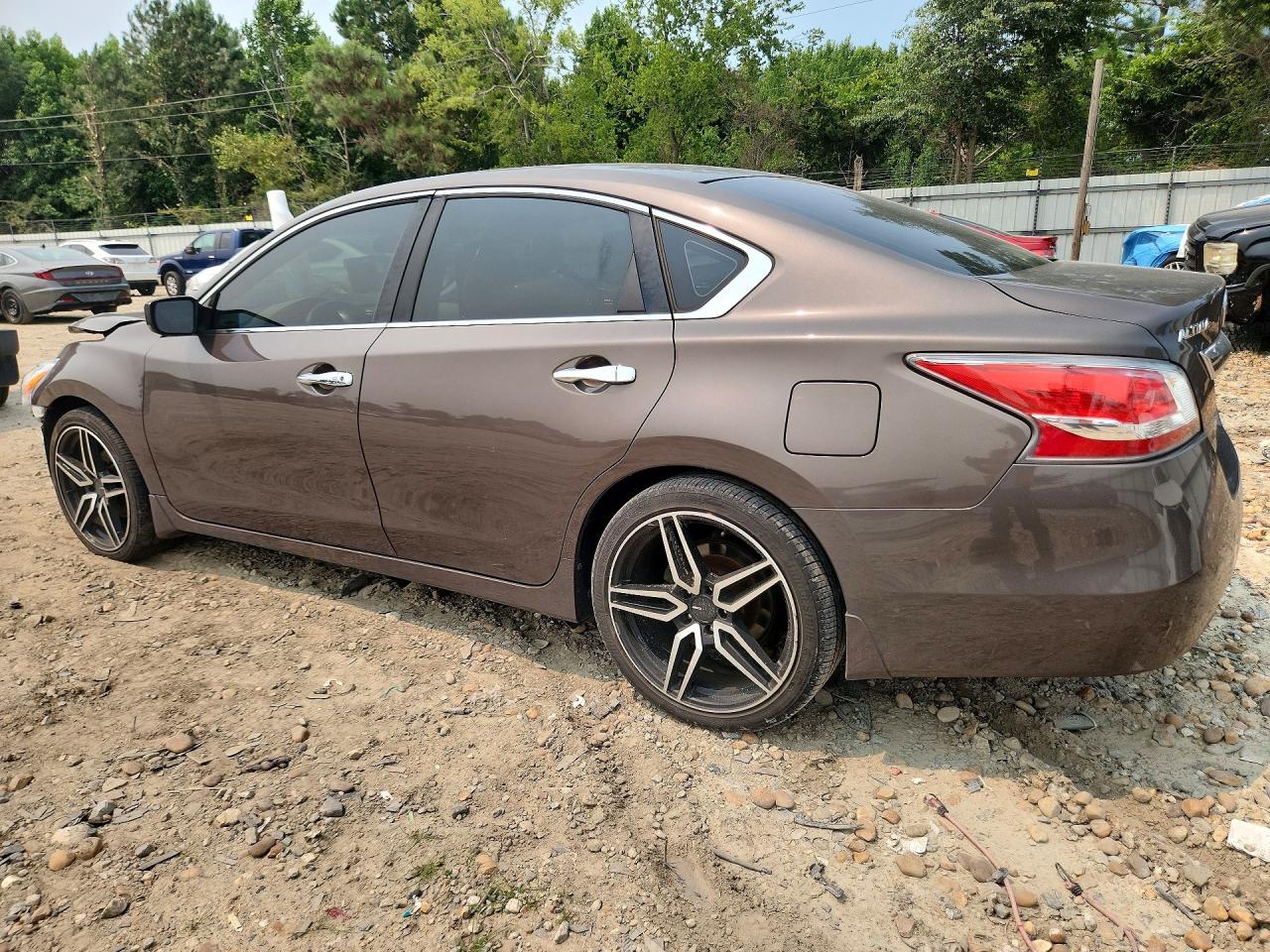 2015 Nissan Altima 2.5 S Brown vin: 1N4AL3AP5FC218909