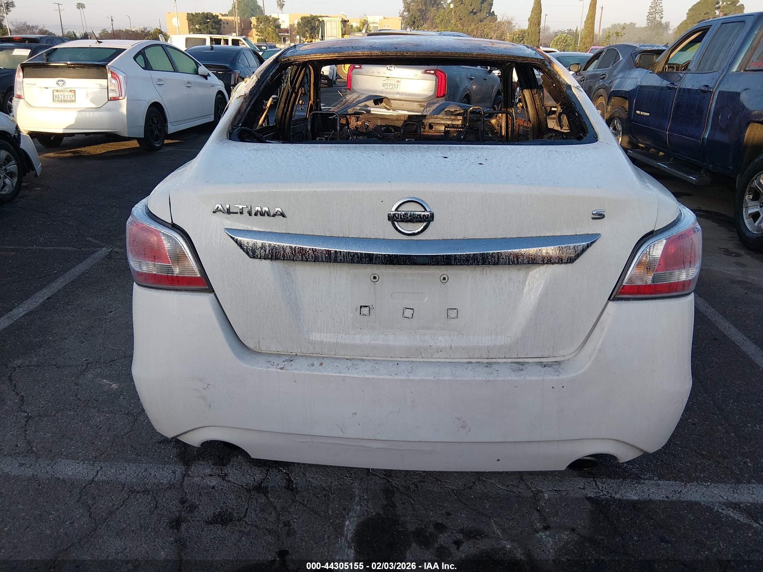 2015 Nissan Altima 2.5 S White vin: 1N4AL3AP5FC220210